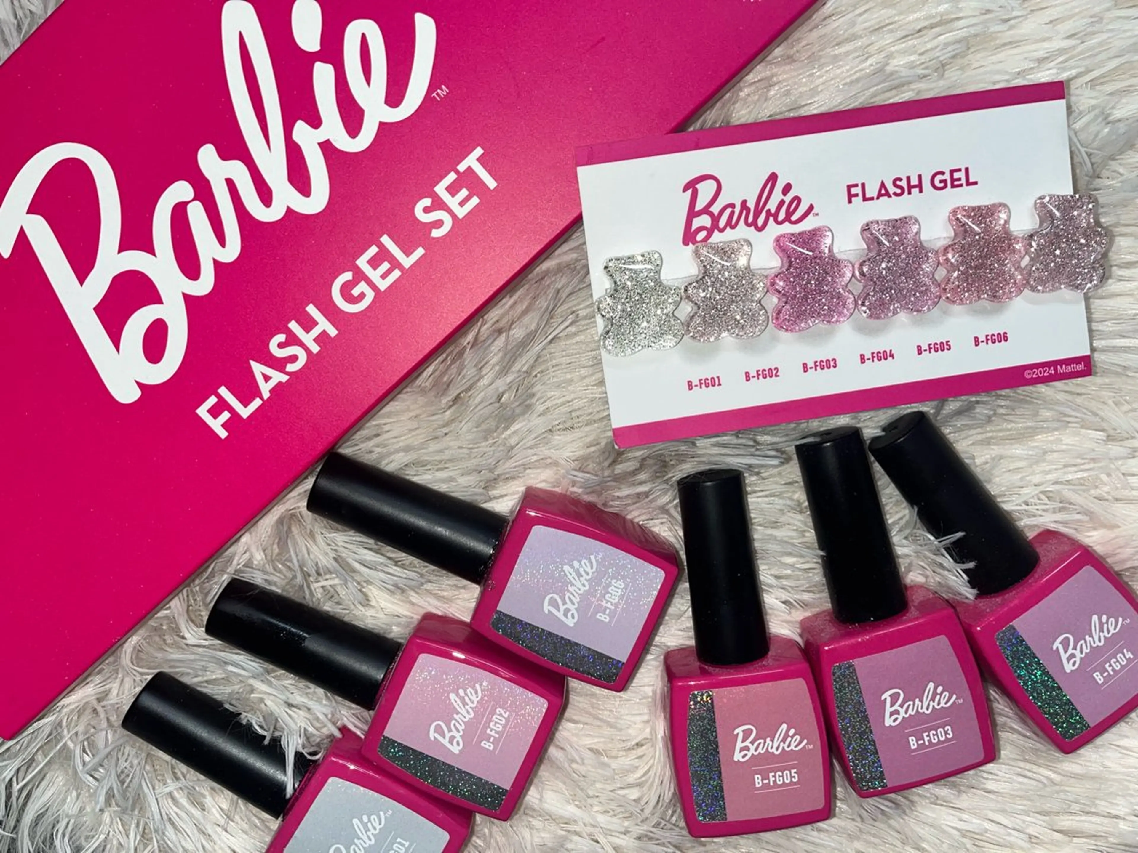 ネイル フラッシュネイル キラキラネイル ワンカラーネイル ハンドネイル Nail Salon RiLion所属・kaho  🧸🎀 RiLionのネイルデザイン