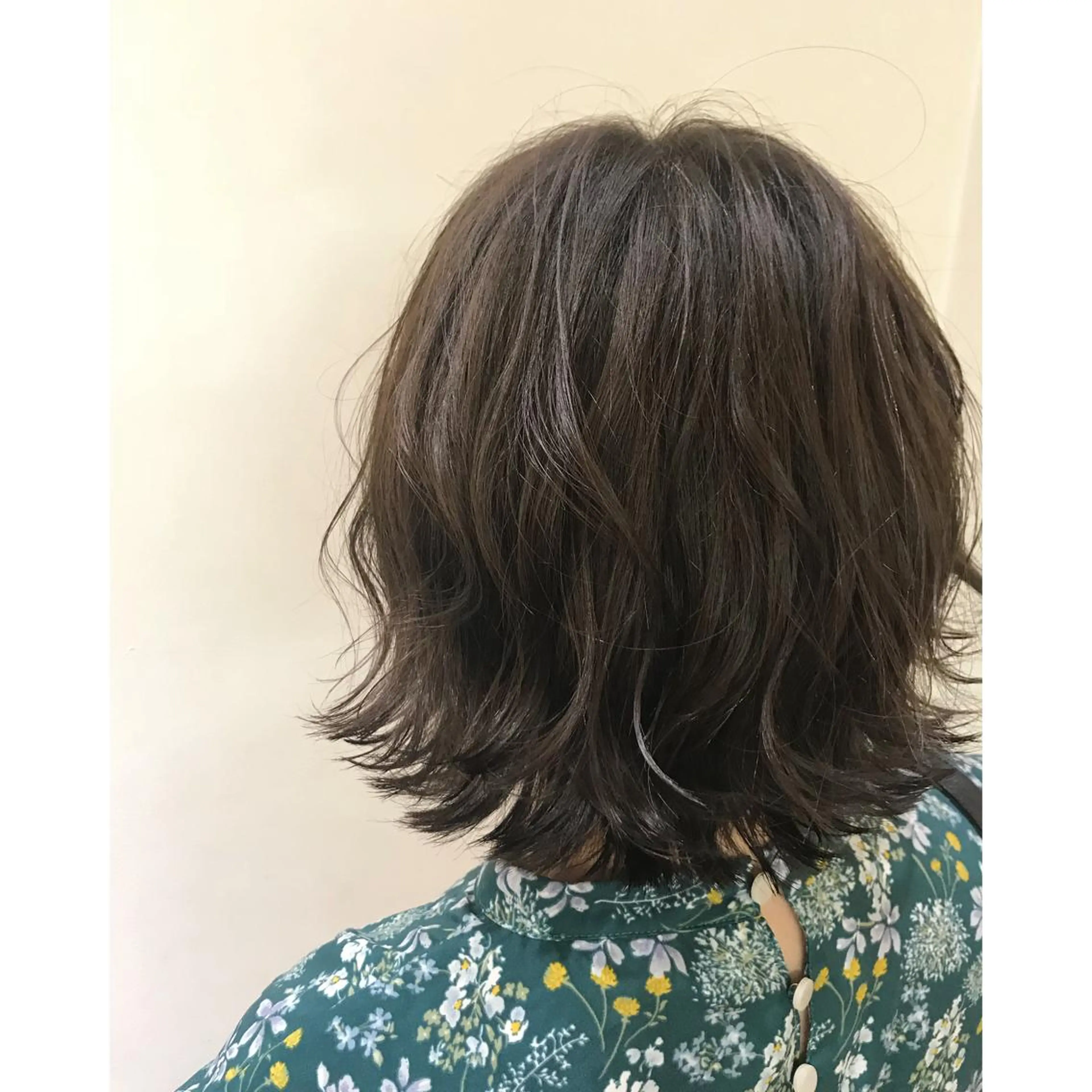 ミディアム カラー アディクシーカラー 坂西 春果のマツエク・マツパデザイン