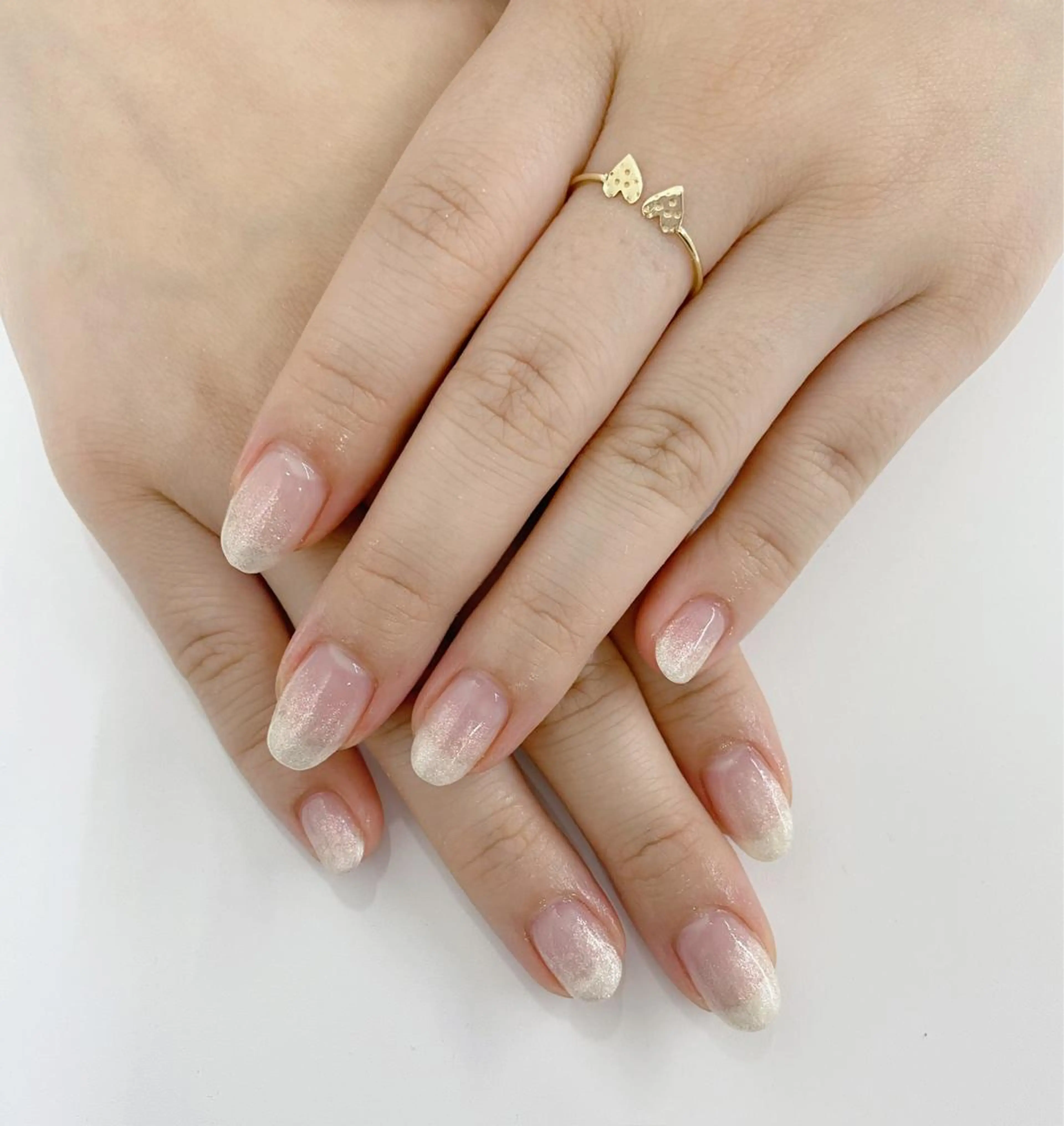 ネイル グラデーション ラメ(グリッター) ラメグラデーション Eos  eyelash &nail所属・SHOKO SATOのネイルデザイン