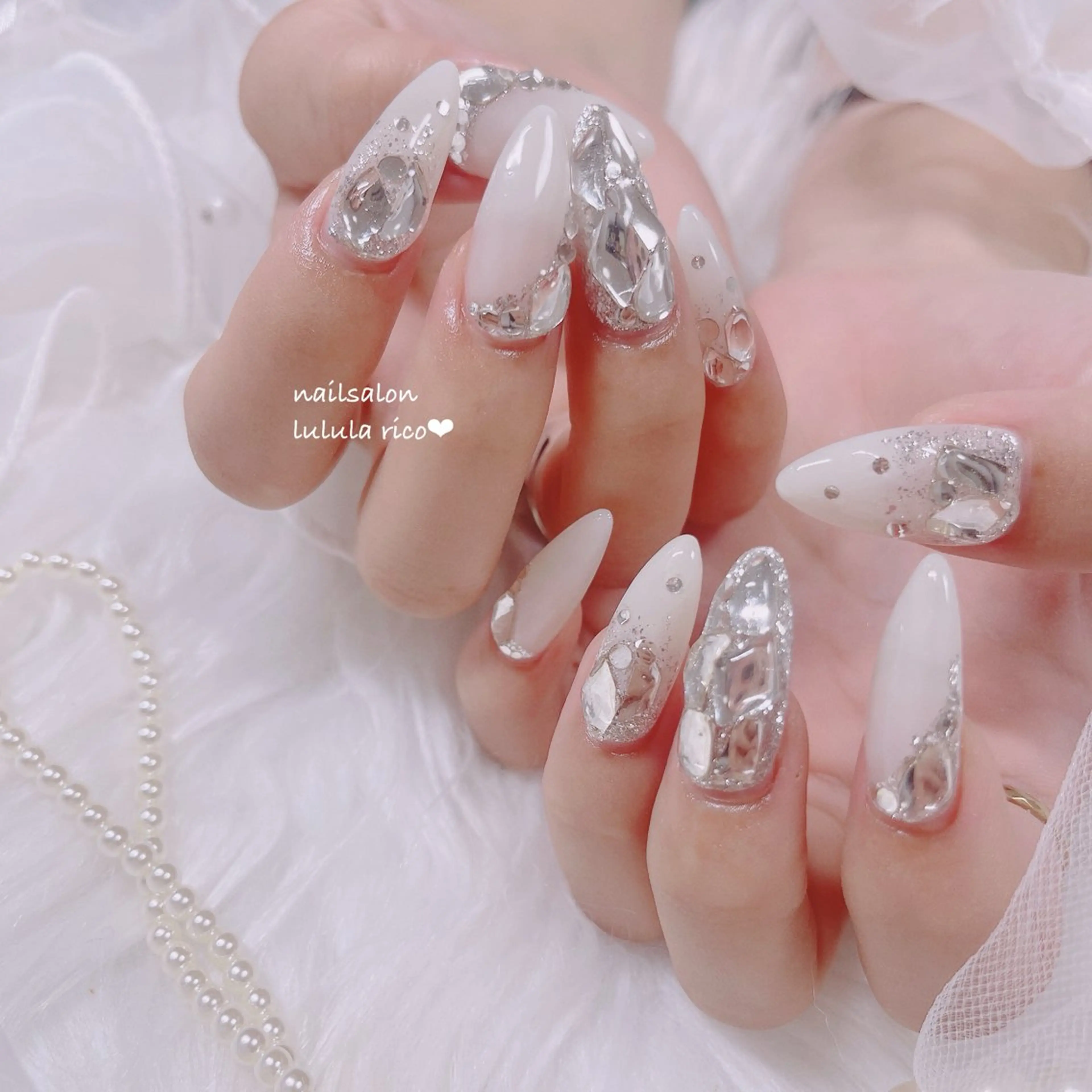 ネイル 夏ネイル ホワイト lulula ricoのエステ・リラクイメージ