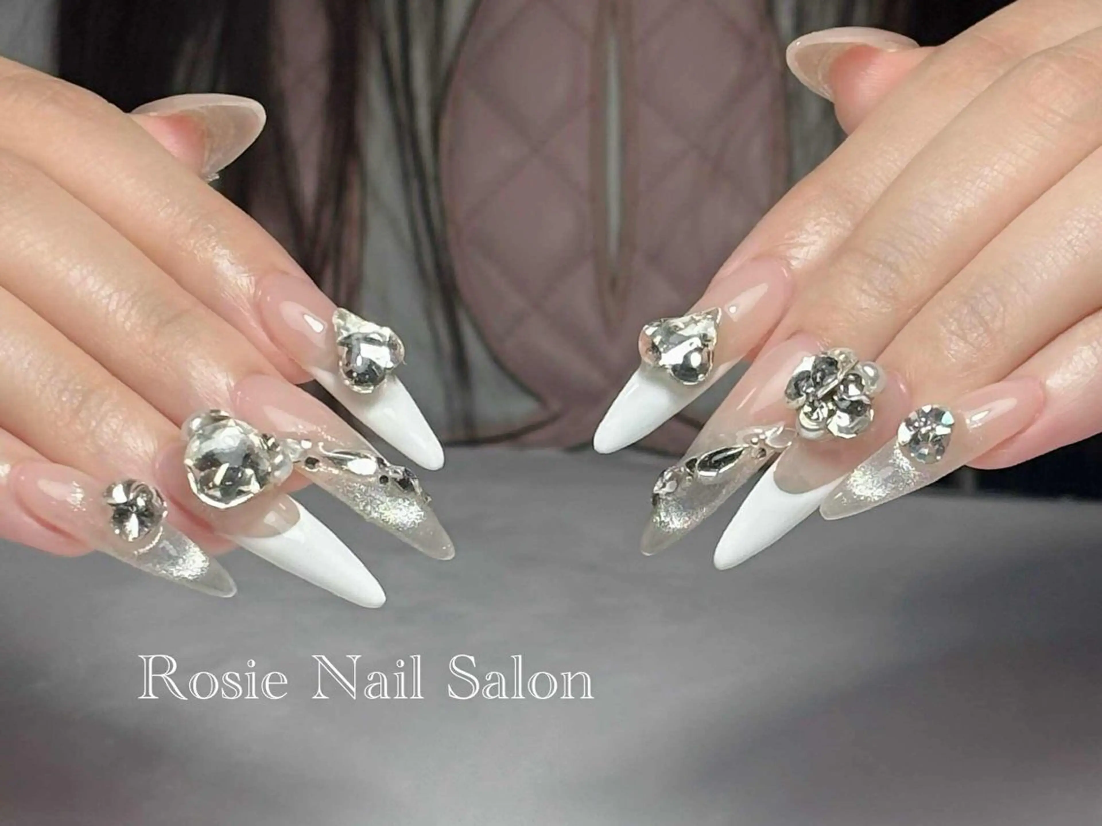 ロング ハンドネイル Rosie Nail サロン南越谷のネイルデザイン