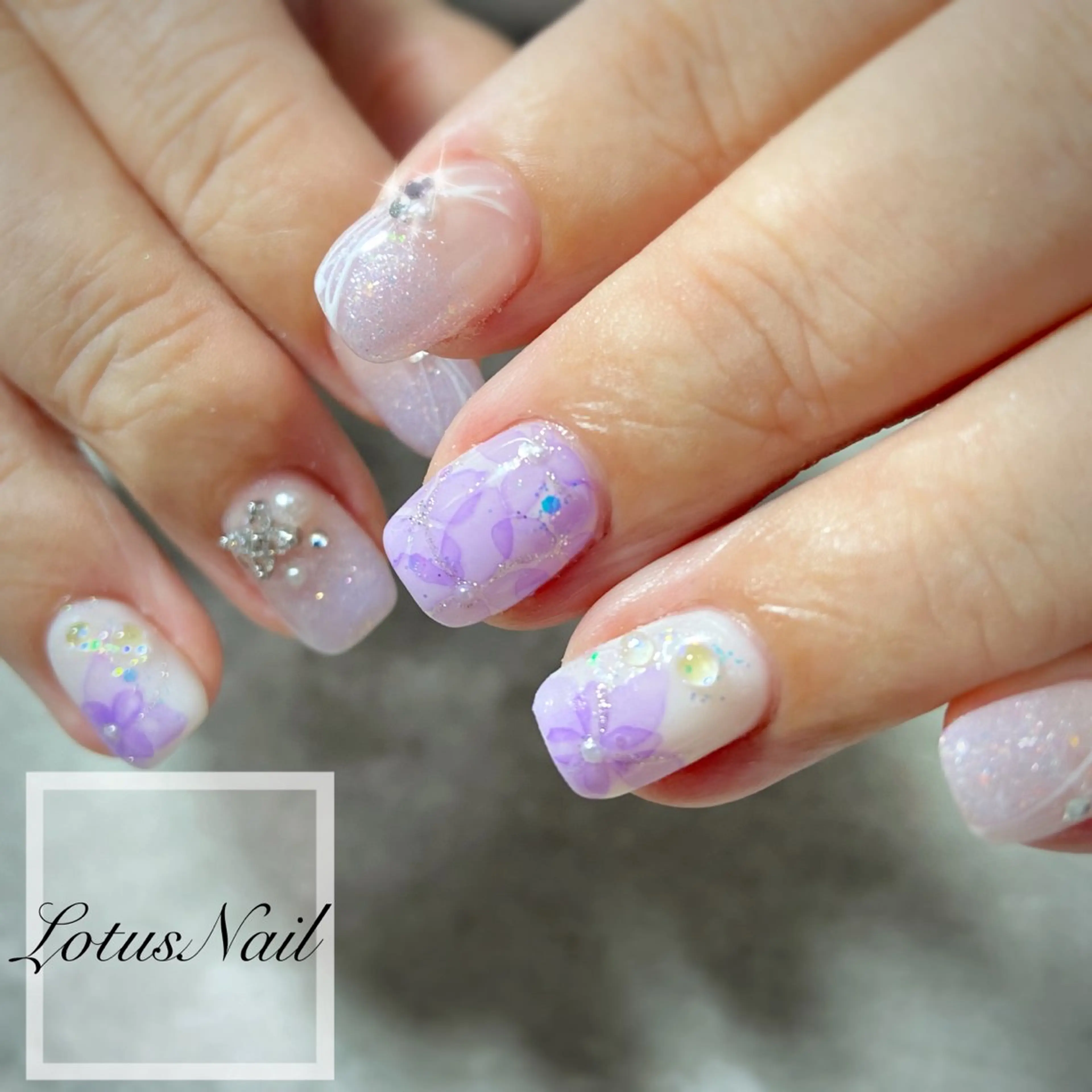ネイル ハンドネイル Lotus Nailのネイルデザイン