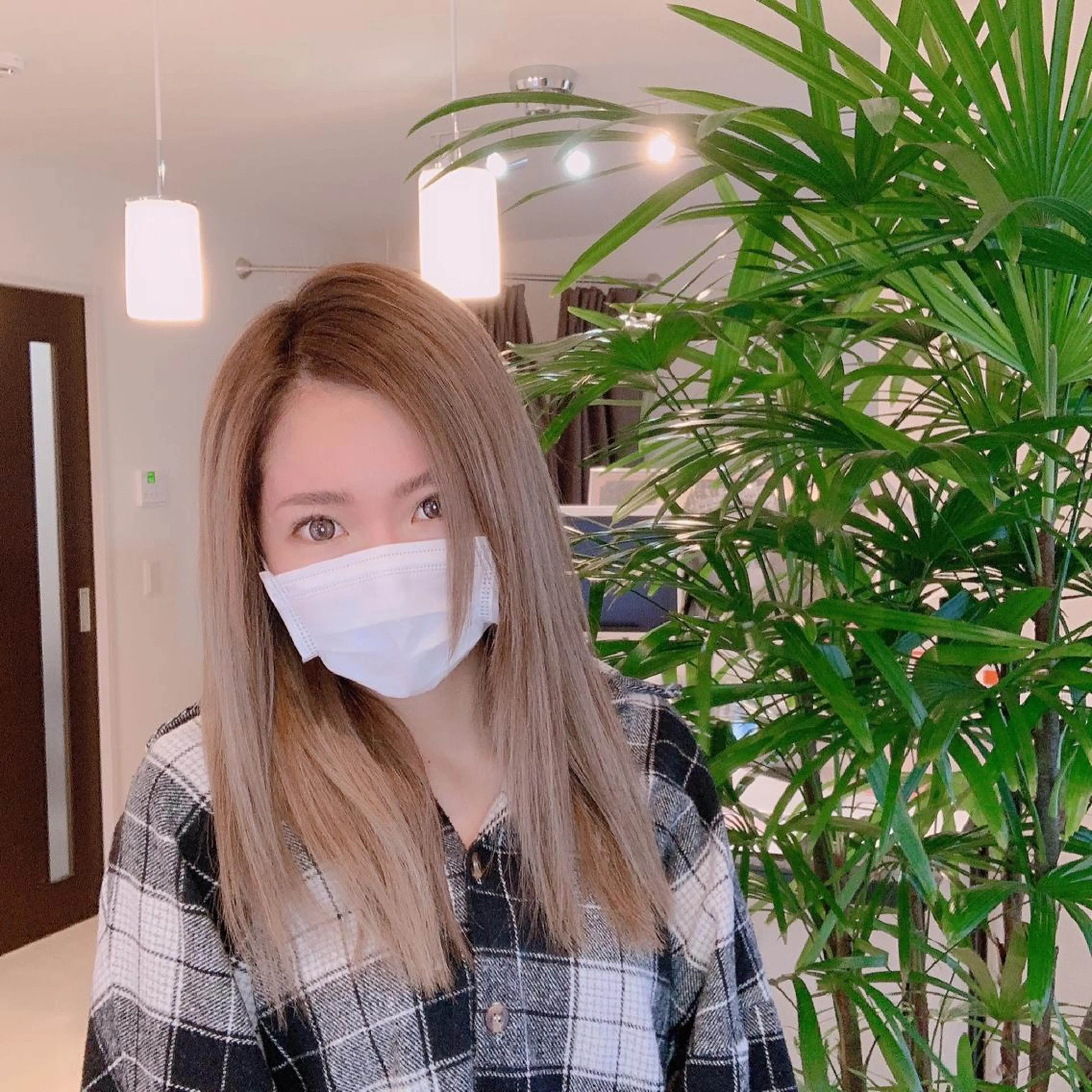 ロング カラー パーマ ネイル マツエク・マツパ アイブロウ HIKARI a.k.a 神童♡のエステ・リラクイメージ