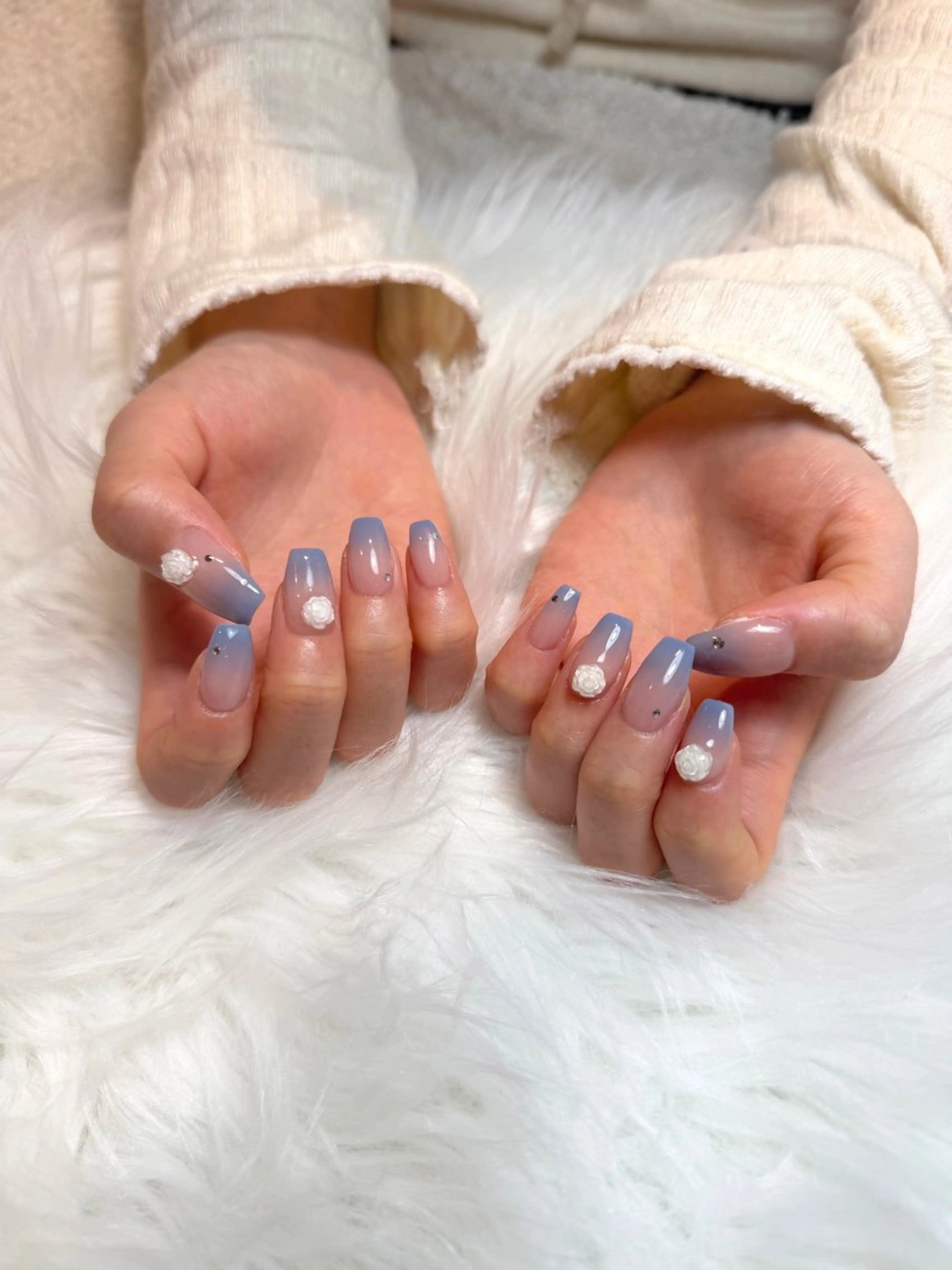 ネイル グラデーション ワンホンネイル ブライダルネイル ハンドネイル éclat-nail salon-所属・松本 ゆみかのネイルデザイン