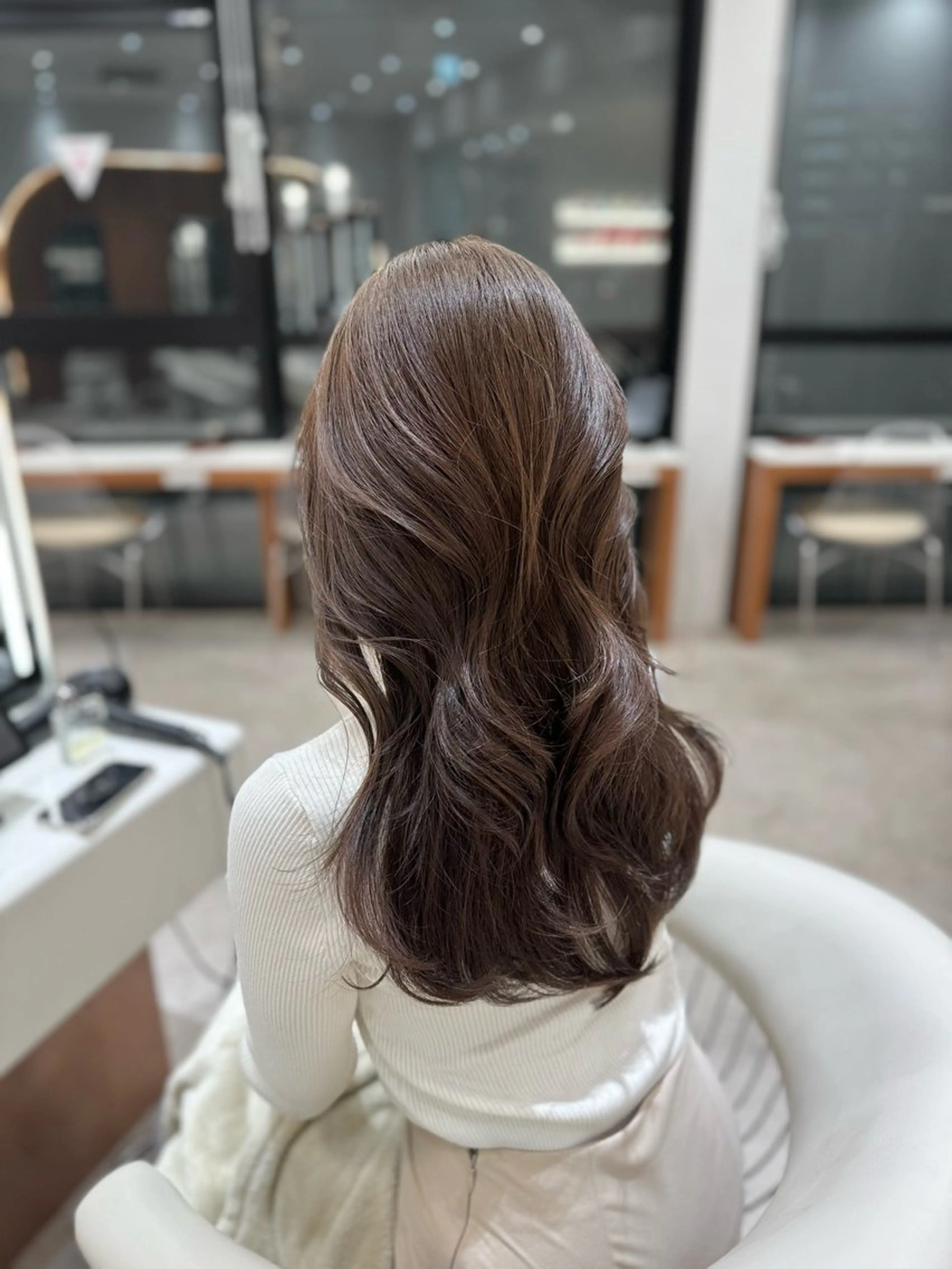 ロング カラー ベージュカラー ブラウンカラー ブラウンベージュ ヘーゼル 韓国風ヘア カット ヘアカラー トリートメント 韓国レイヤー🇰🇷 韓国研修◎渋谷カイトのヘアスタイル