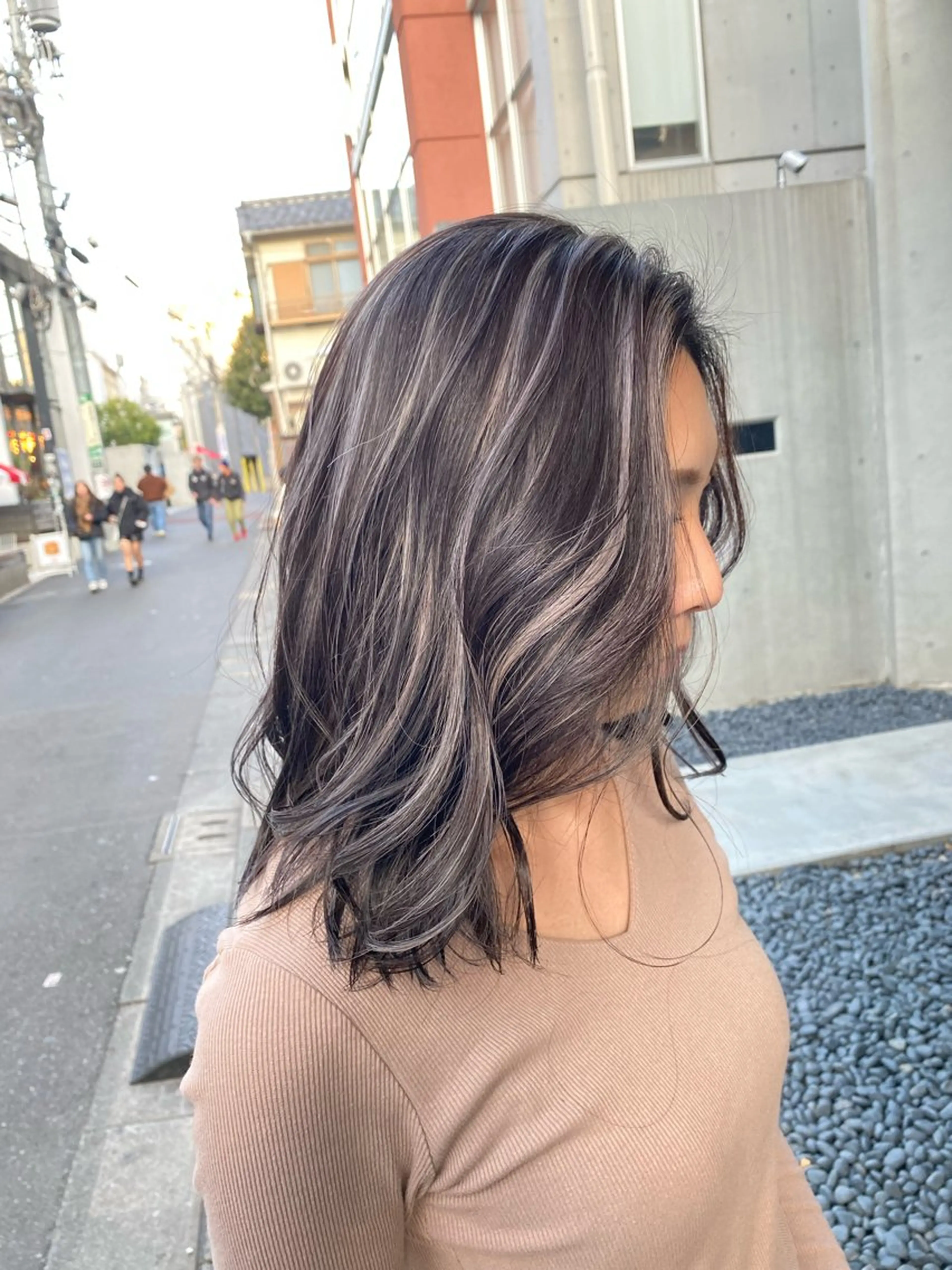 セミロング ハイライト 山影✨バレイヤージュ ハイライト✨メンズ◎のヘアスタイル