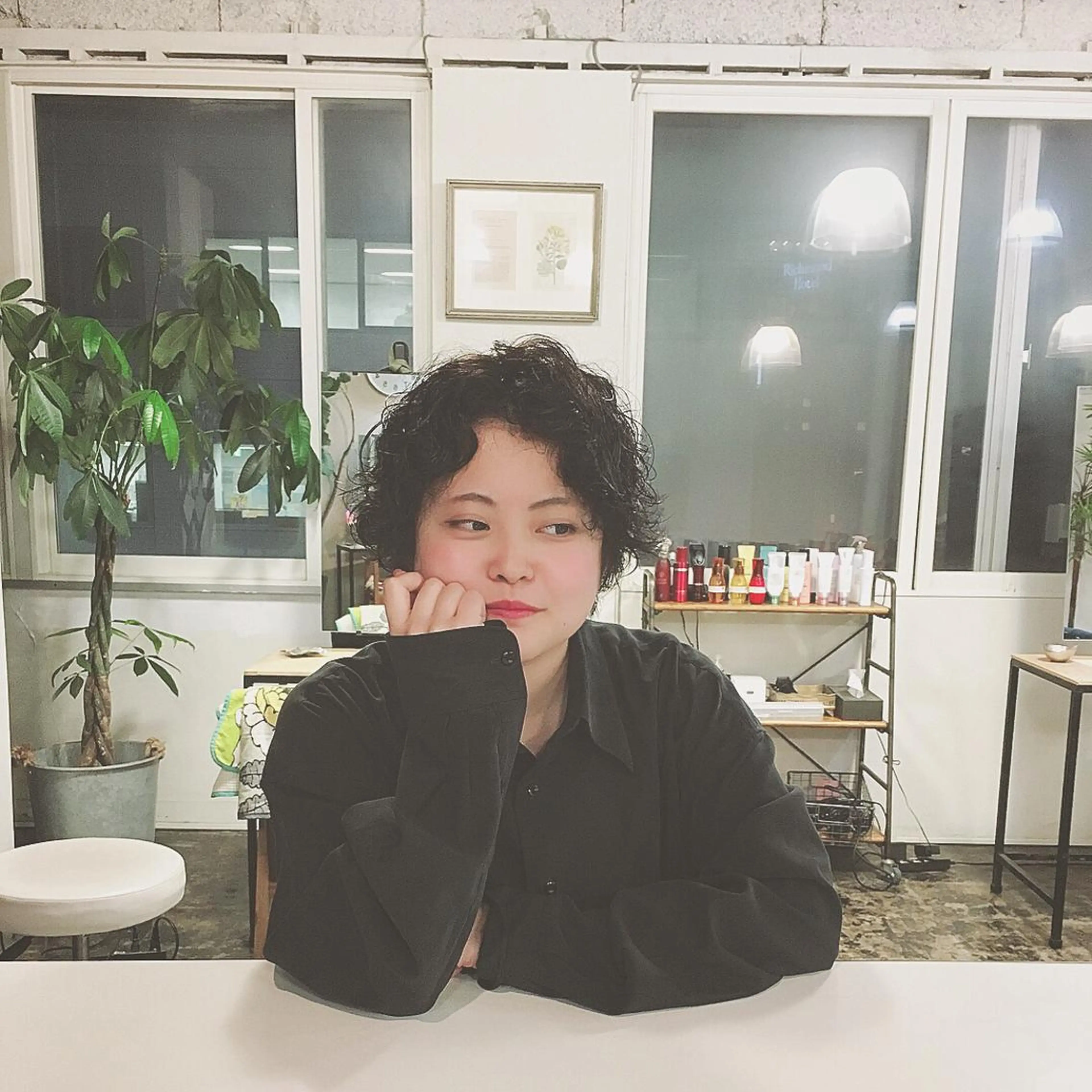 ショート カラー パーマ stream1st所属・ツヤカラー 🕊️sayakaのヘアスタイル