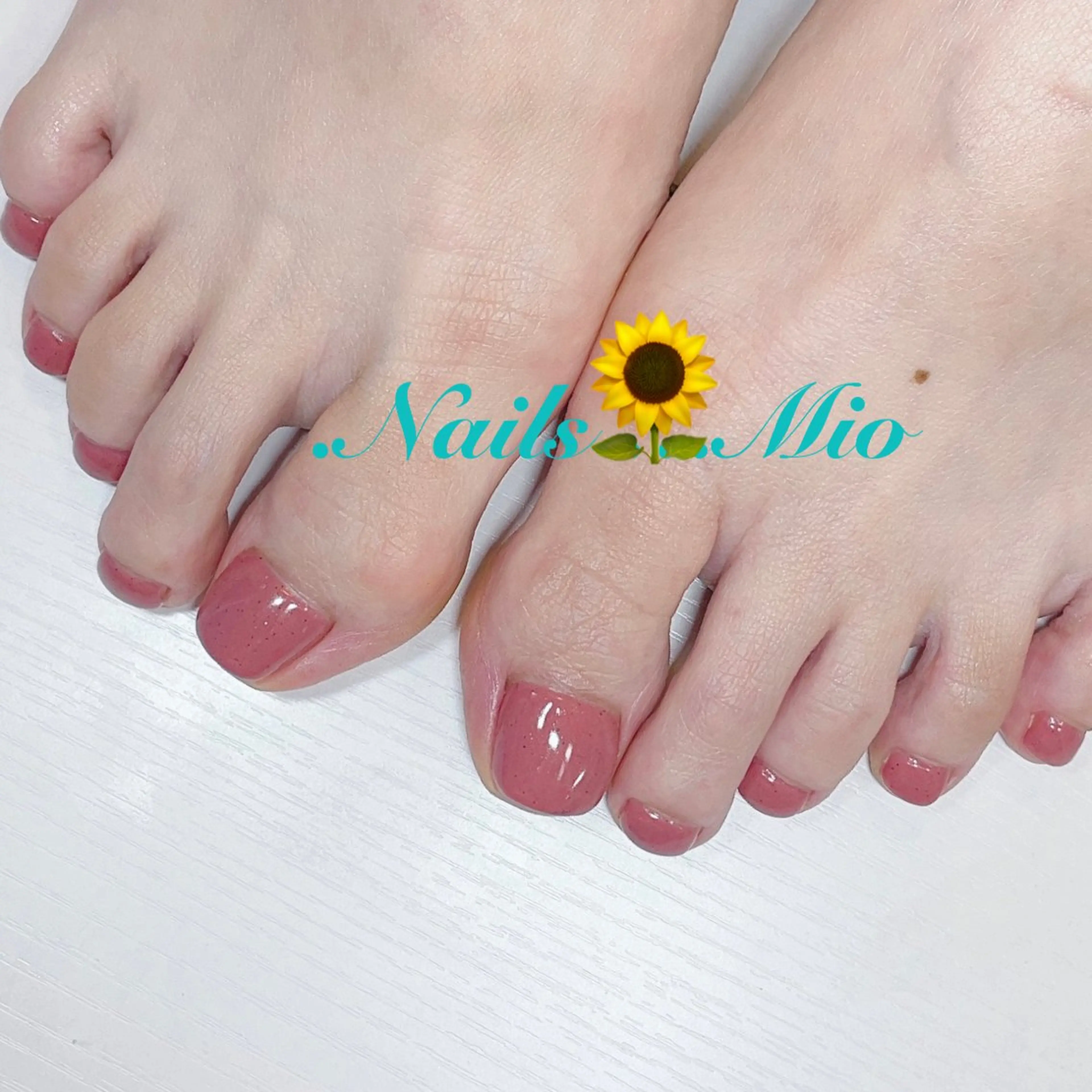ネイル フットネイル ジェルネイル .Nails Mio 赤羽西ネイルサロンのネイルデザイン