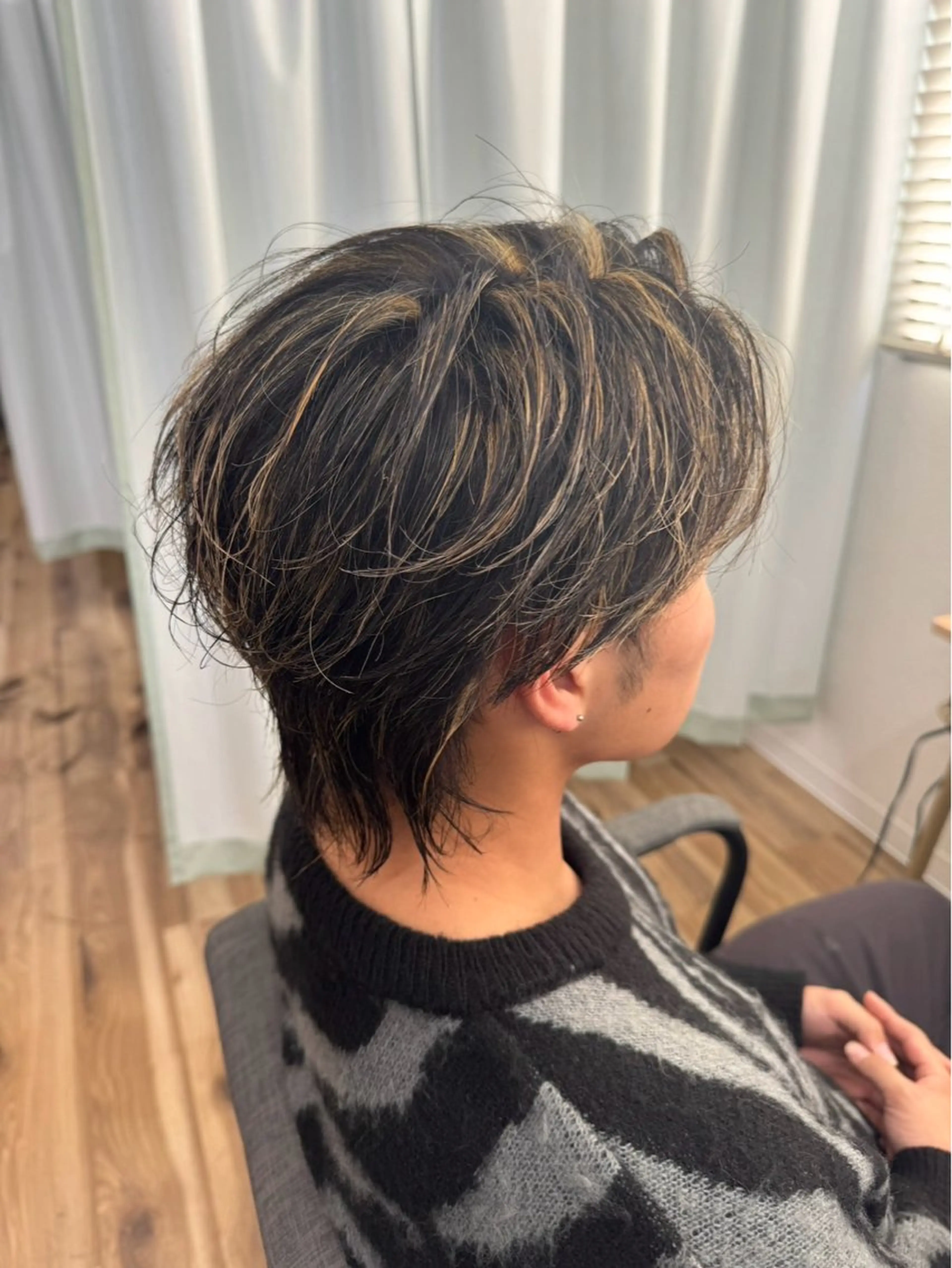カラー 古谷 礼穏のヘアスタイル