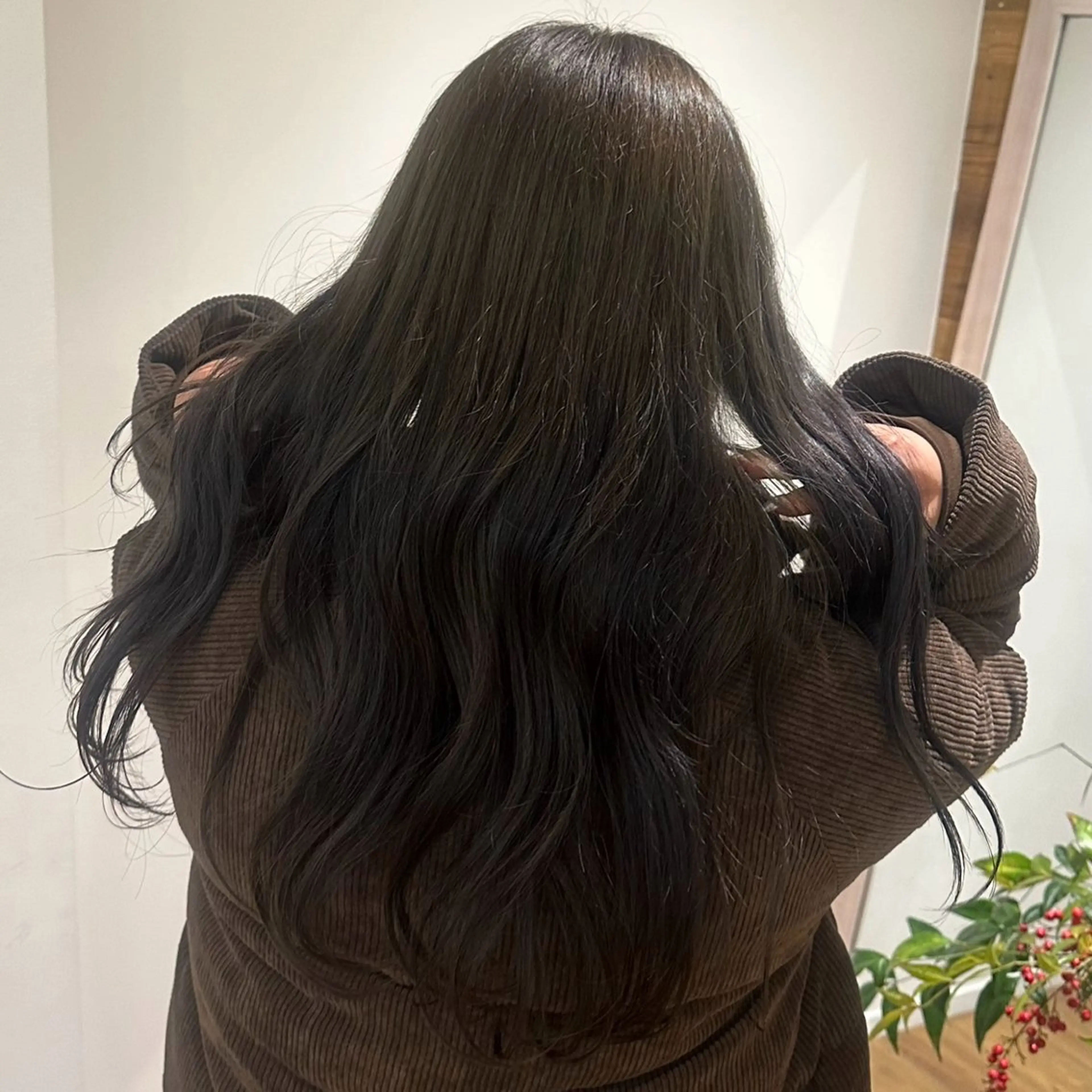 カラー 西澤 希のヘアスタイル