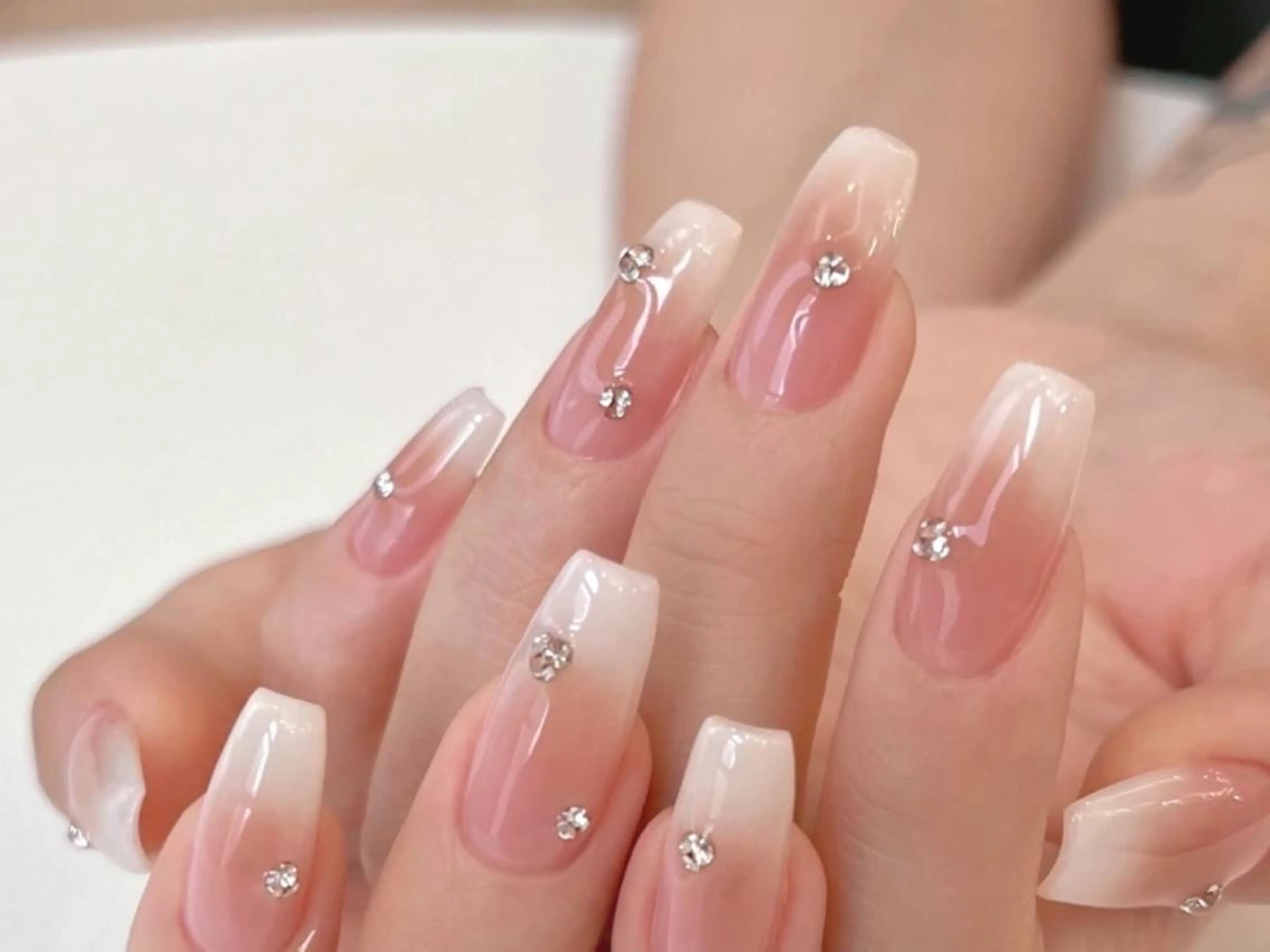 ネイル 💕チップネイル 🩷のネイルデザイン