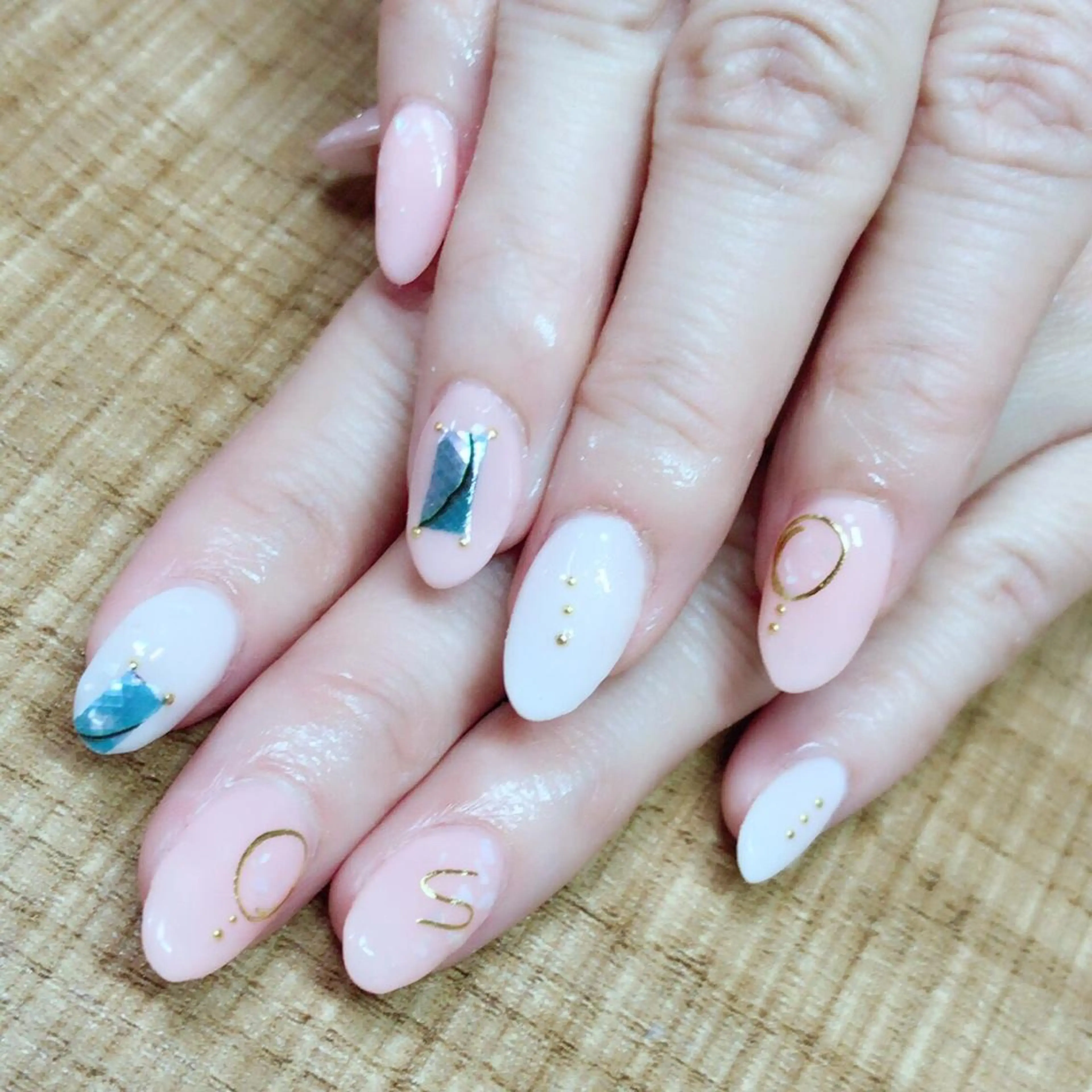 ネイル アートネイル 安藤 Charlotteのネイルデザイン