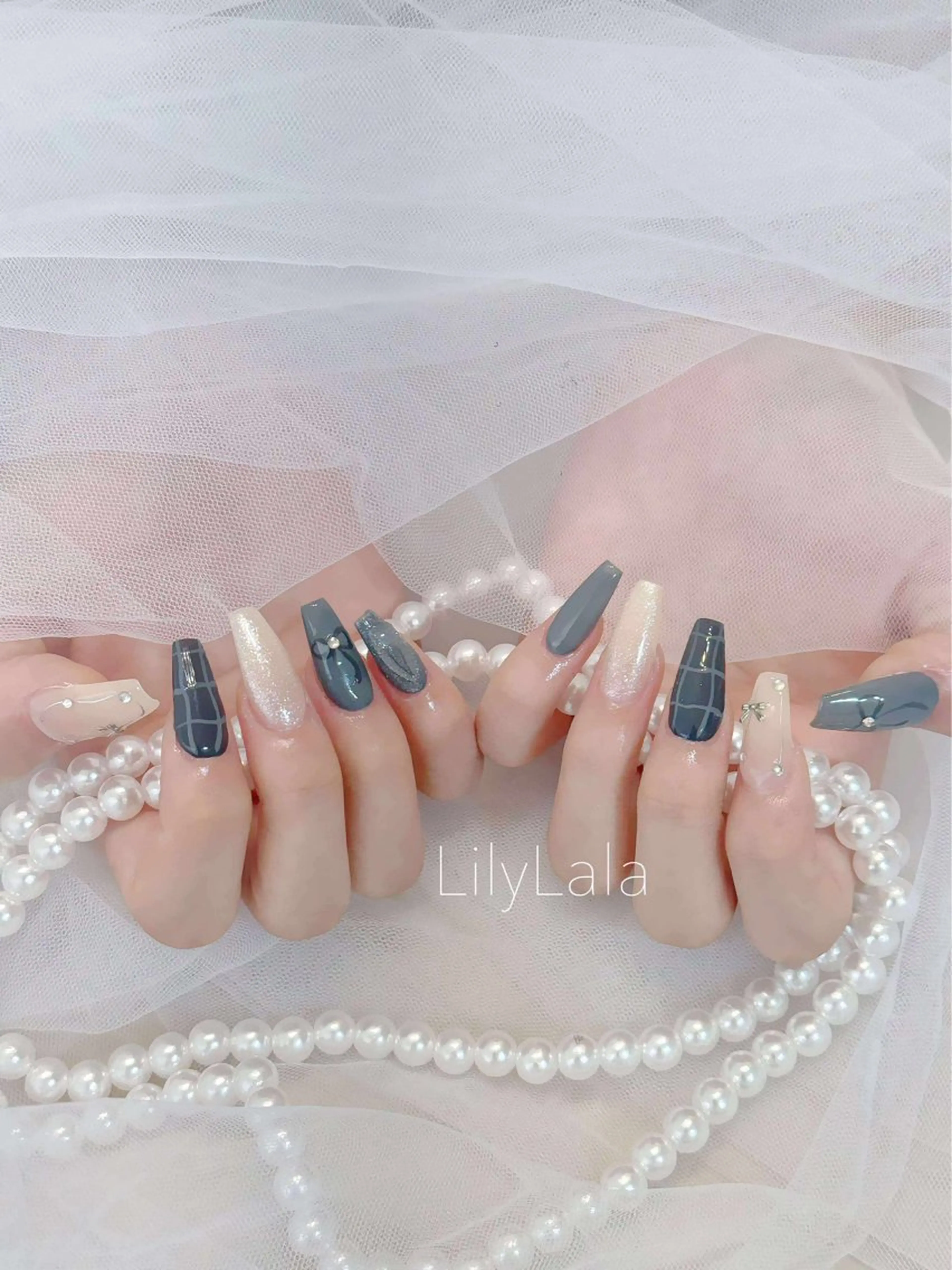 ネイル べっ甲ネイル チークネイル フラッシュネイル フラワーネイル フットネイル ハンドネイル LilyLala Nailsalonのネイルデザイン
