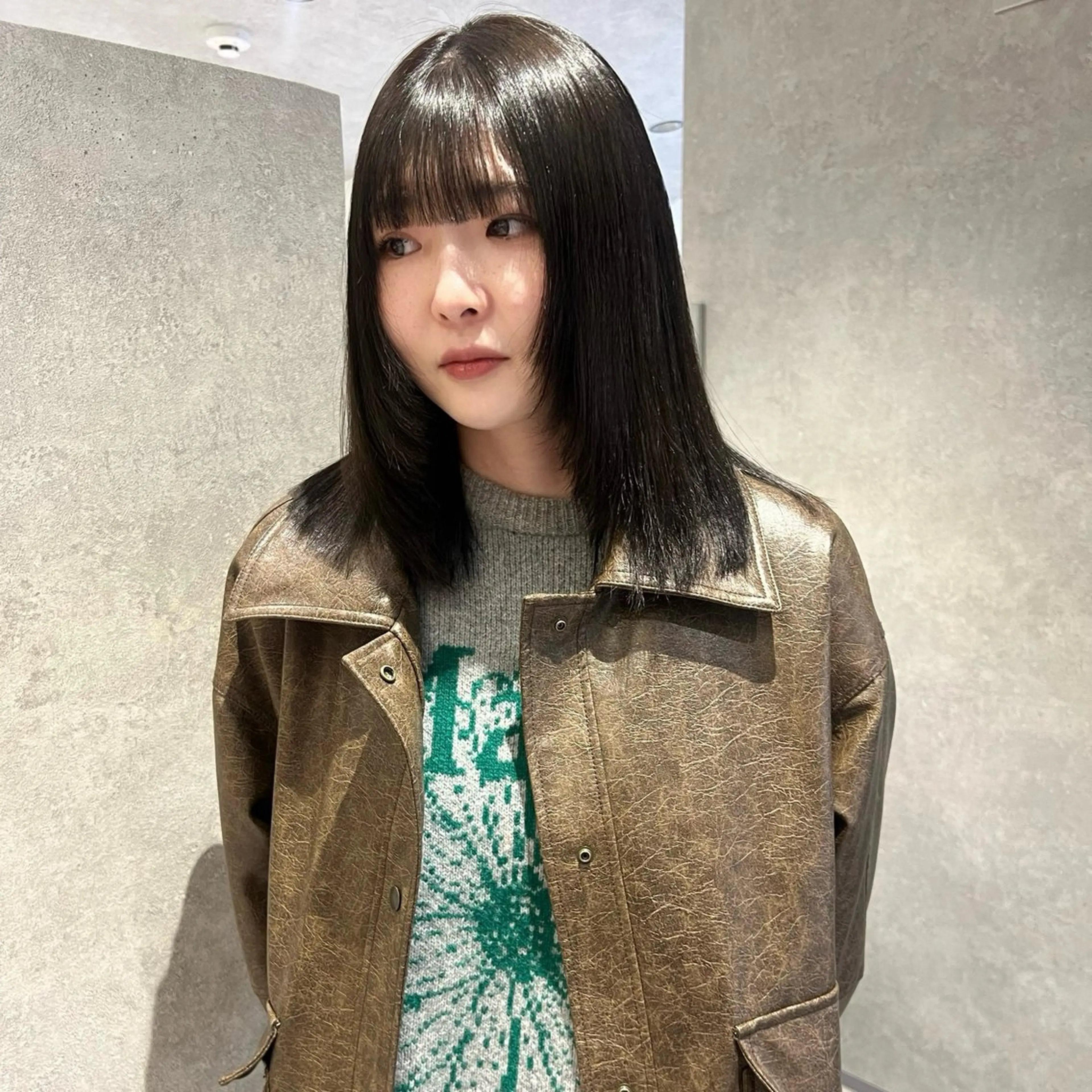 ミディアム レイヤーカット シャギー AI TOKYO S所属・mizuki 【韓国レイヤー】のヘアスタイル