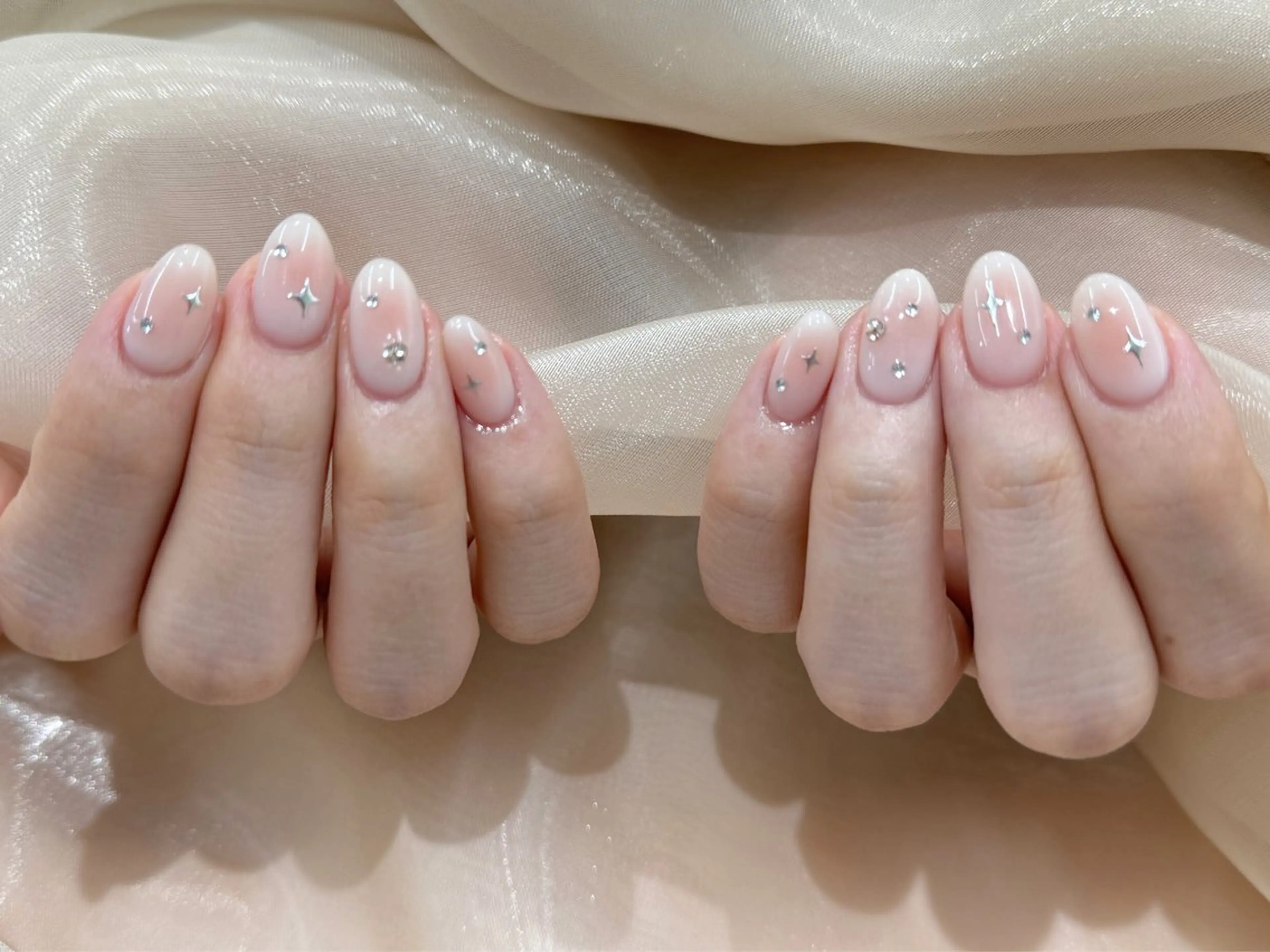 ネイル ワンホンネイル LE REVE Emiのネイルデザイン