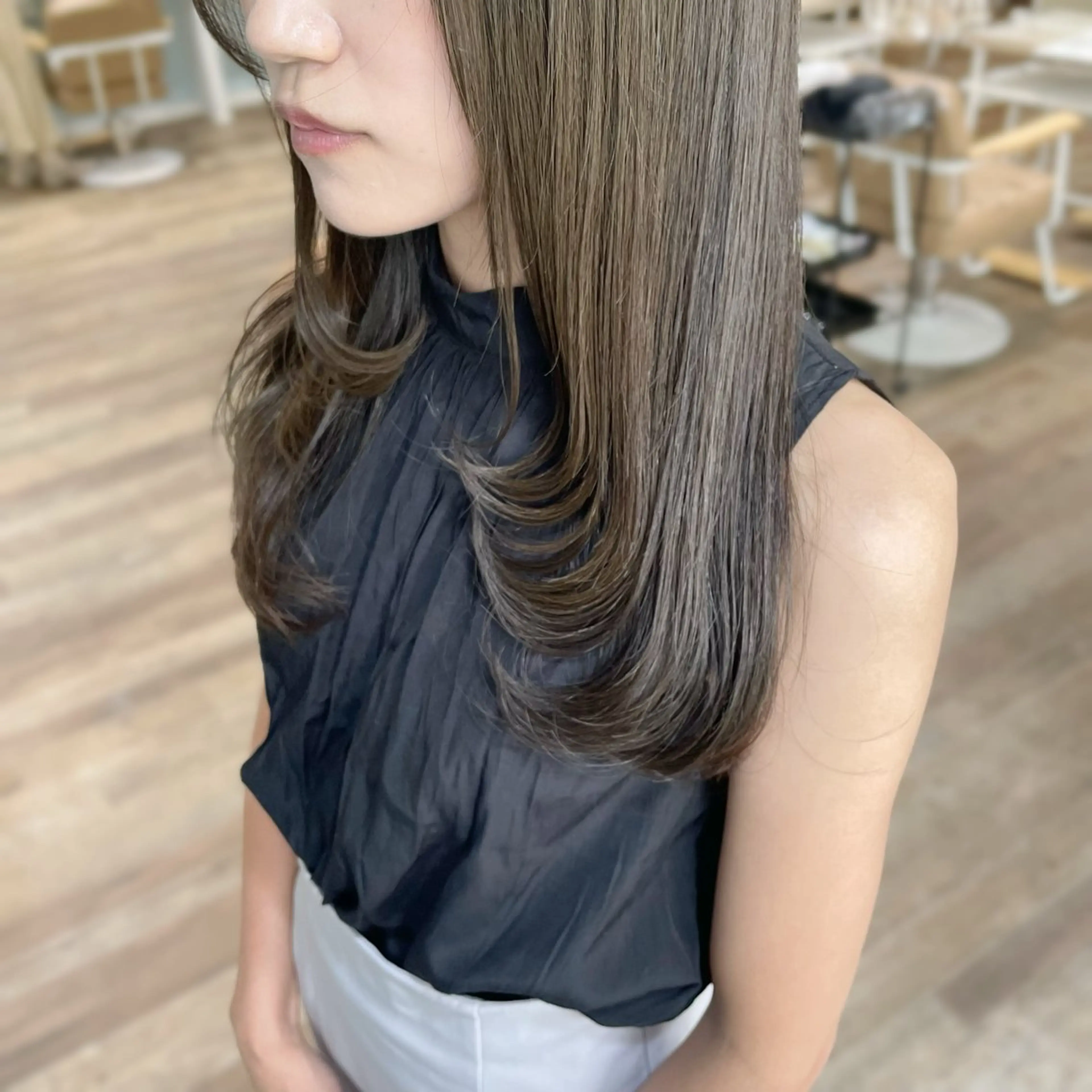 ロング 顔まわりレイヤー レイヤーカット カット ヘアカラー トリートメント ピンク・ラベンダー/ レイヤー/NANAのヘアスタイル