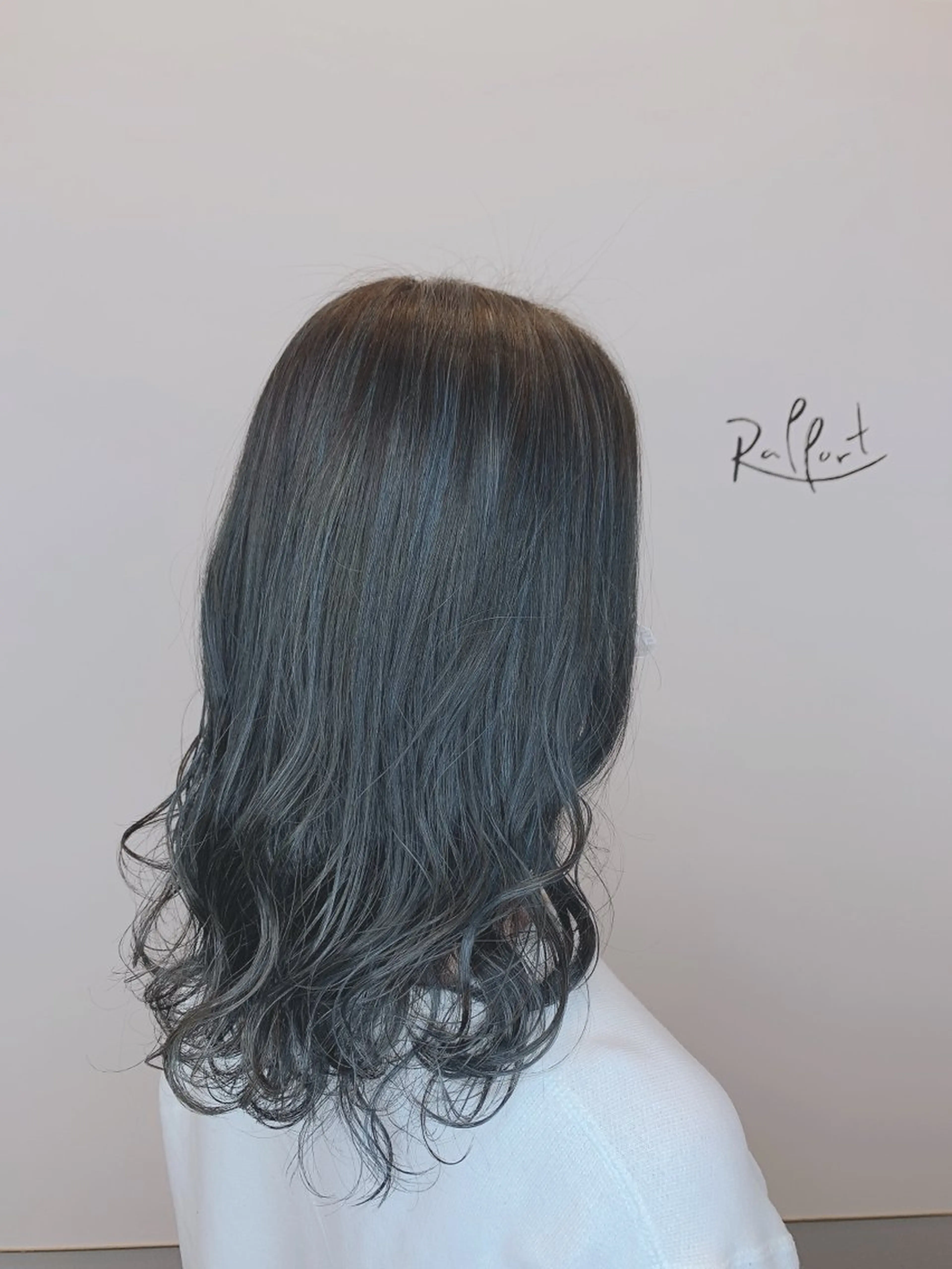 ロング カラー ヘアカラー トリートメント Rapport ラポールのヘアスタイル