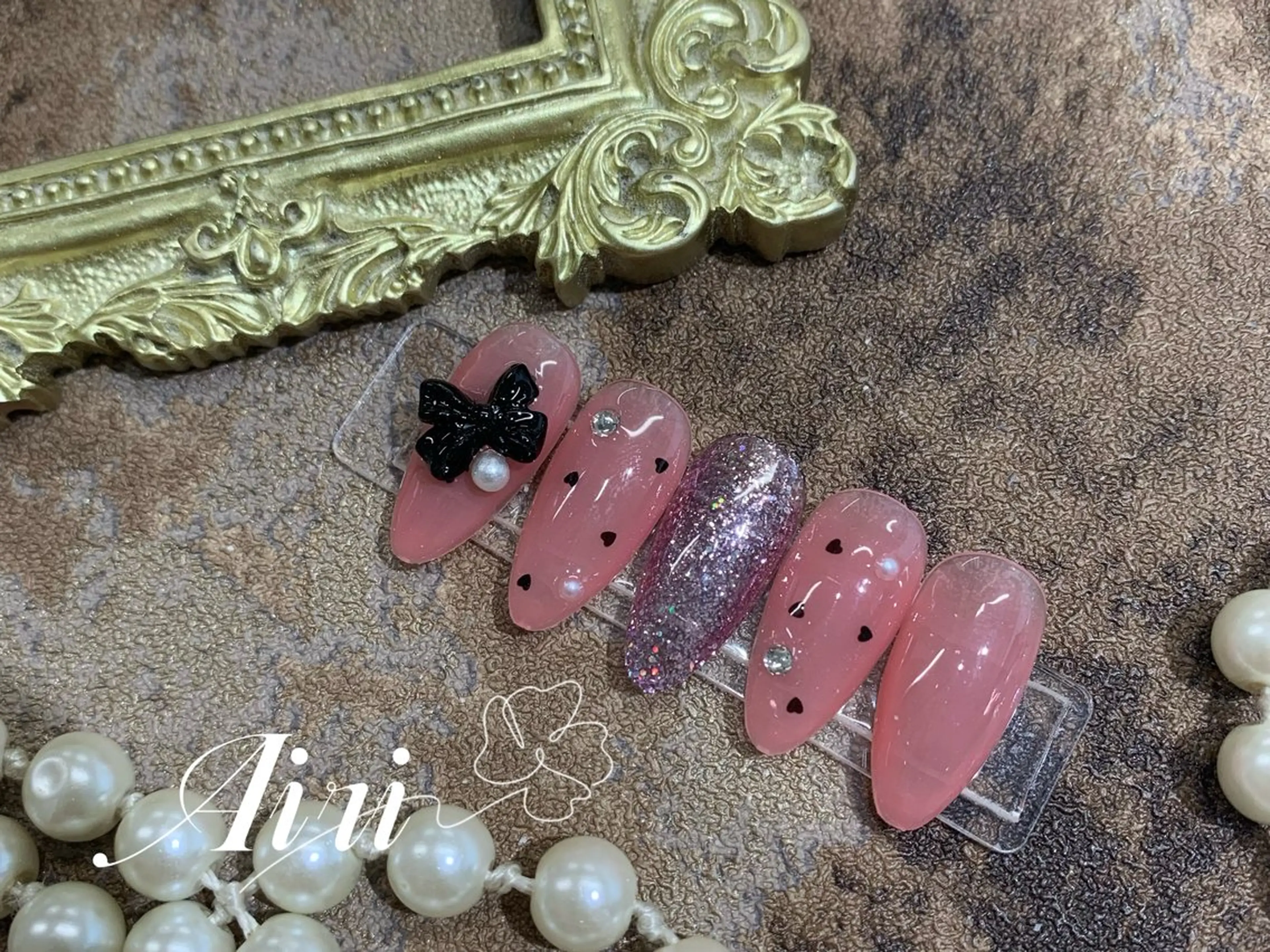 ネイル ハンドネイル ネイルサロンAiri 長さ出し·シンプルのネイルデザイン