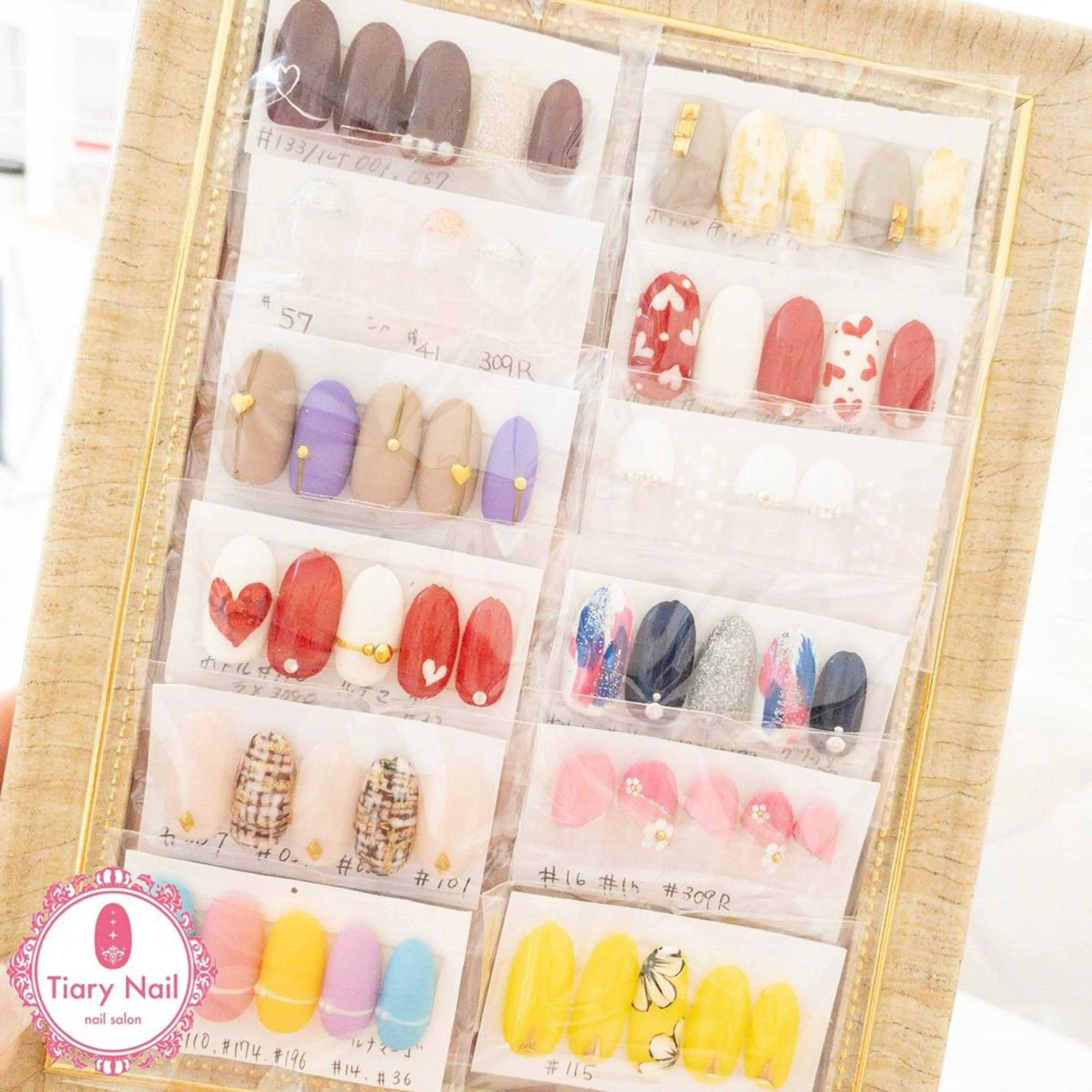ネイル tiarynail K Kのネイルデザイン