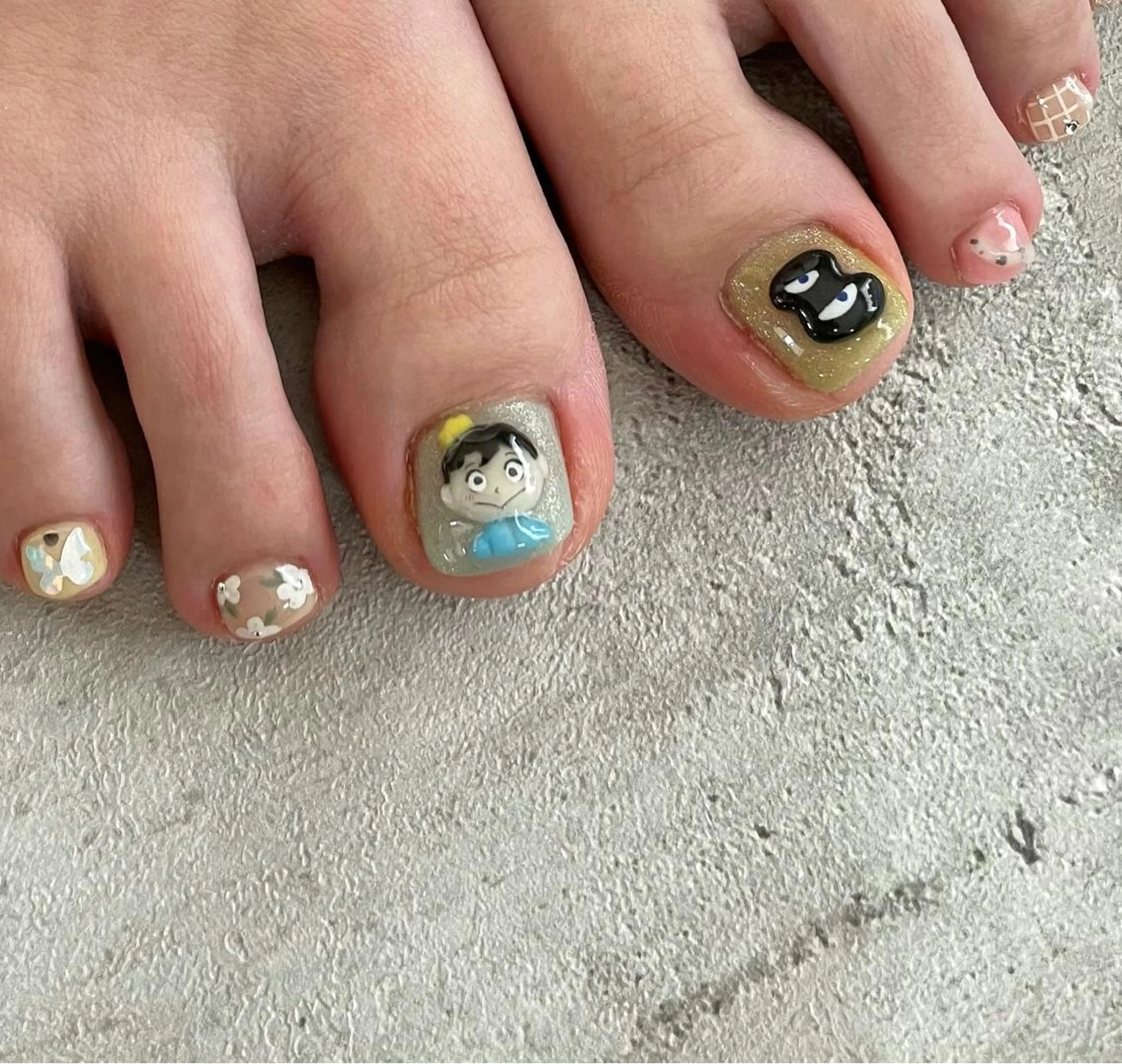 ネイル 東 千夏のネイルデザイン