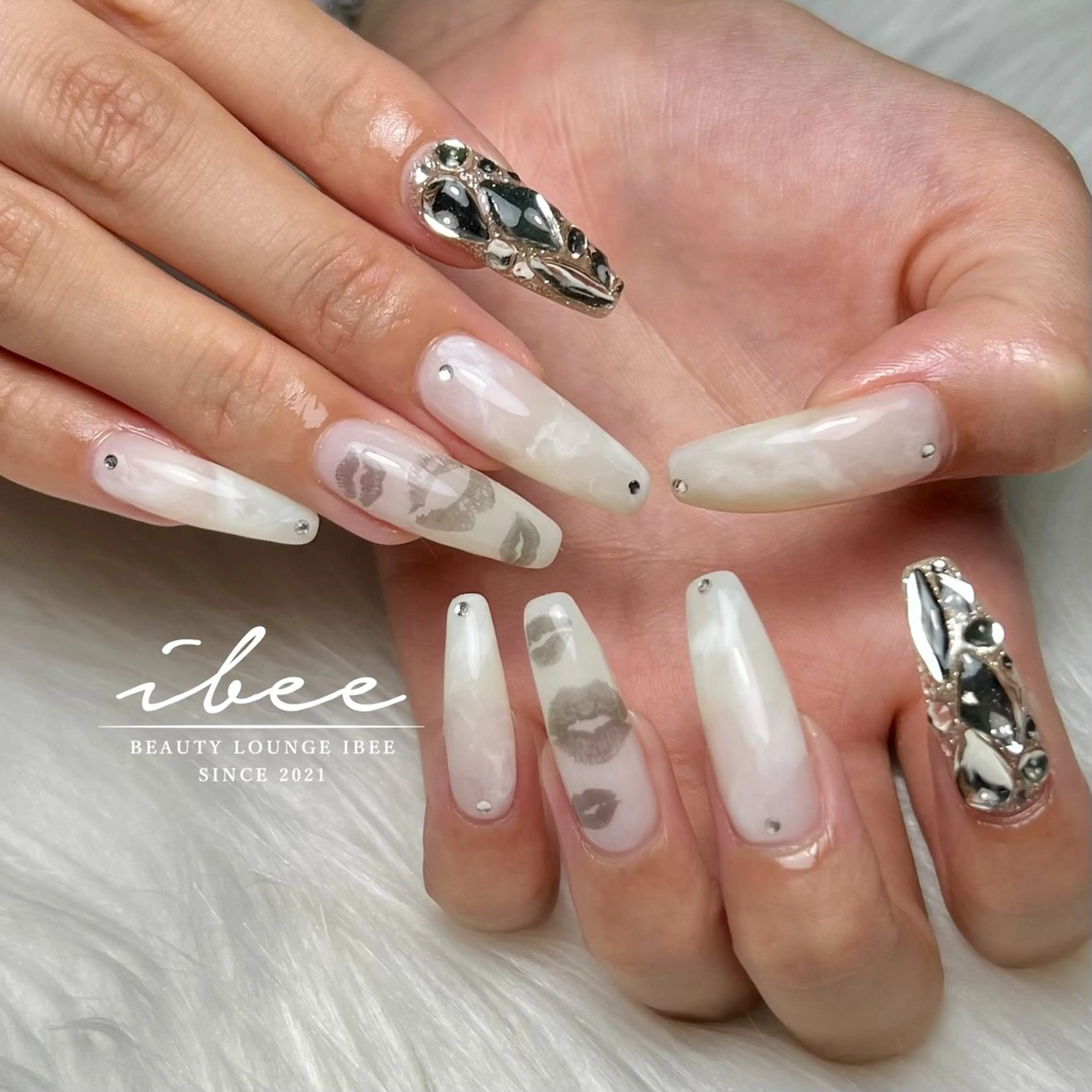 ネイル ハンドネイル ibee nail 🤍yumiのネイルデザイン