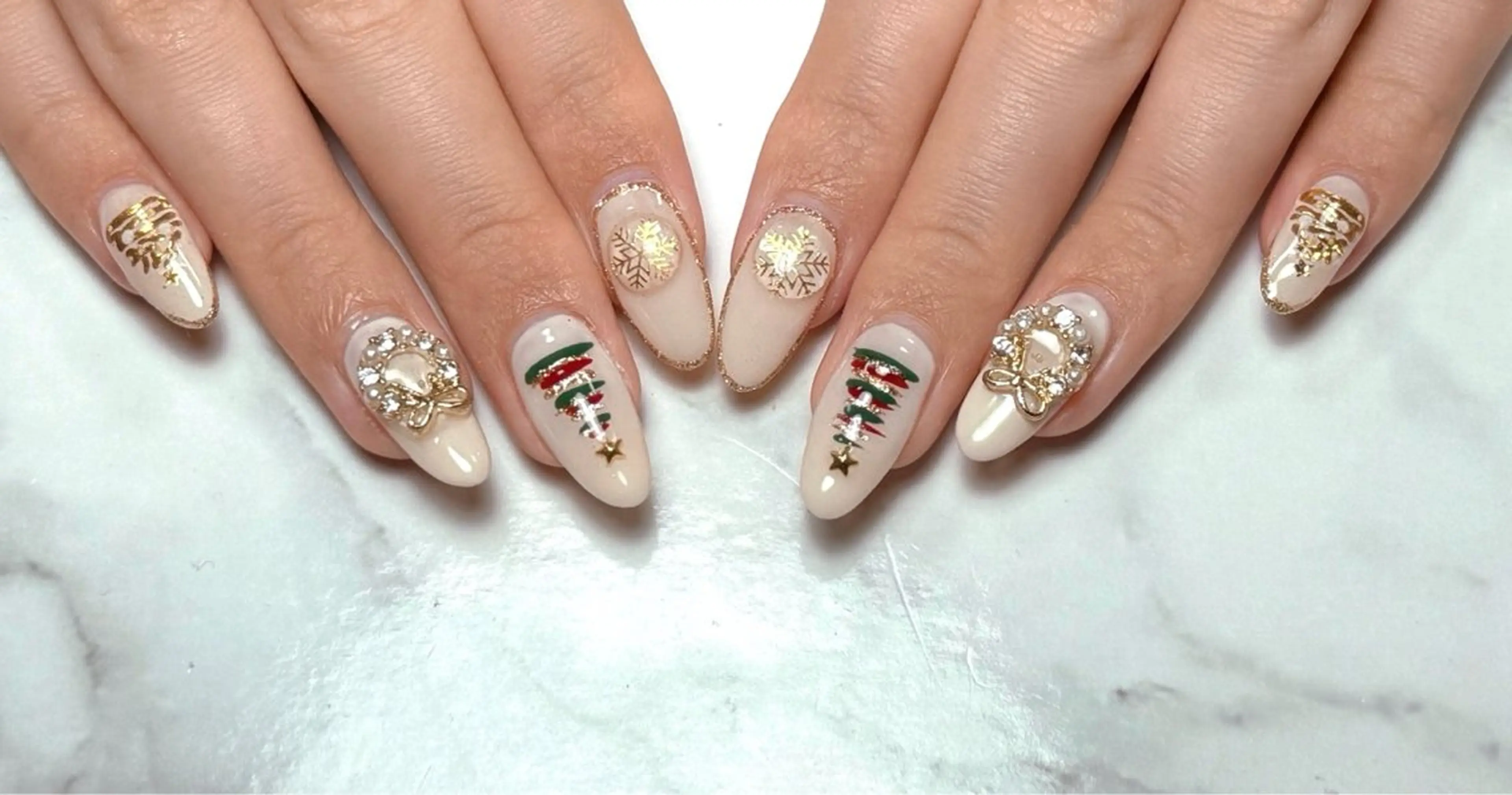 ネイル ジェルネイル ソフトジェル ネイルサロン サヤのネイルデザイン