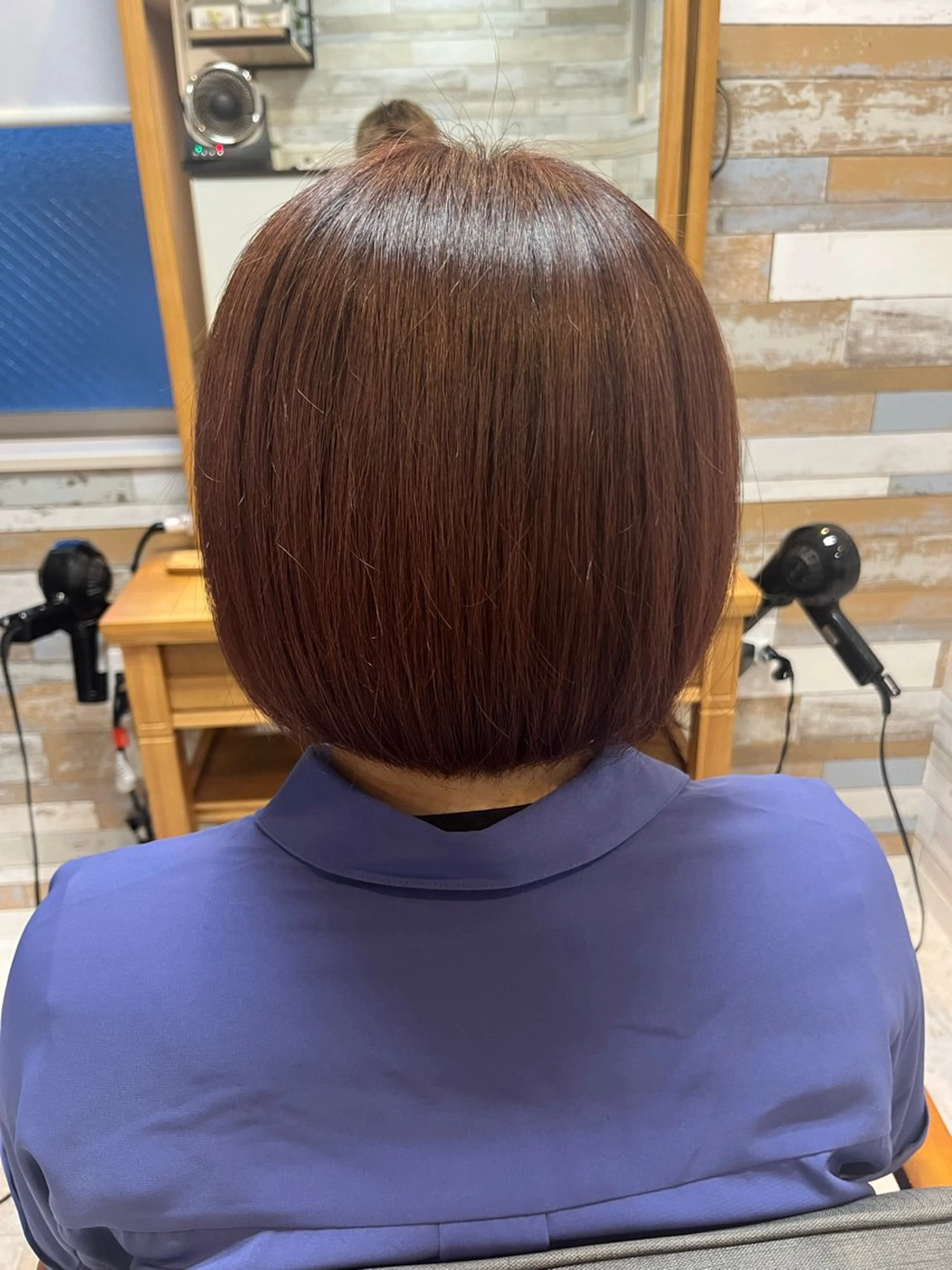ショート カラー カット ヘアカラー トリートメント 二俣 秋亜のヘアスタイル