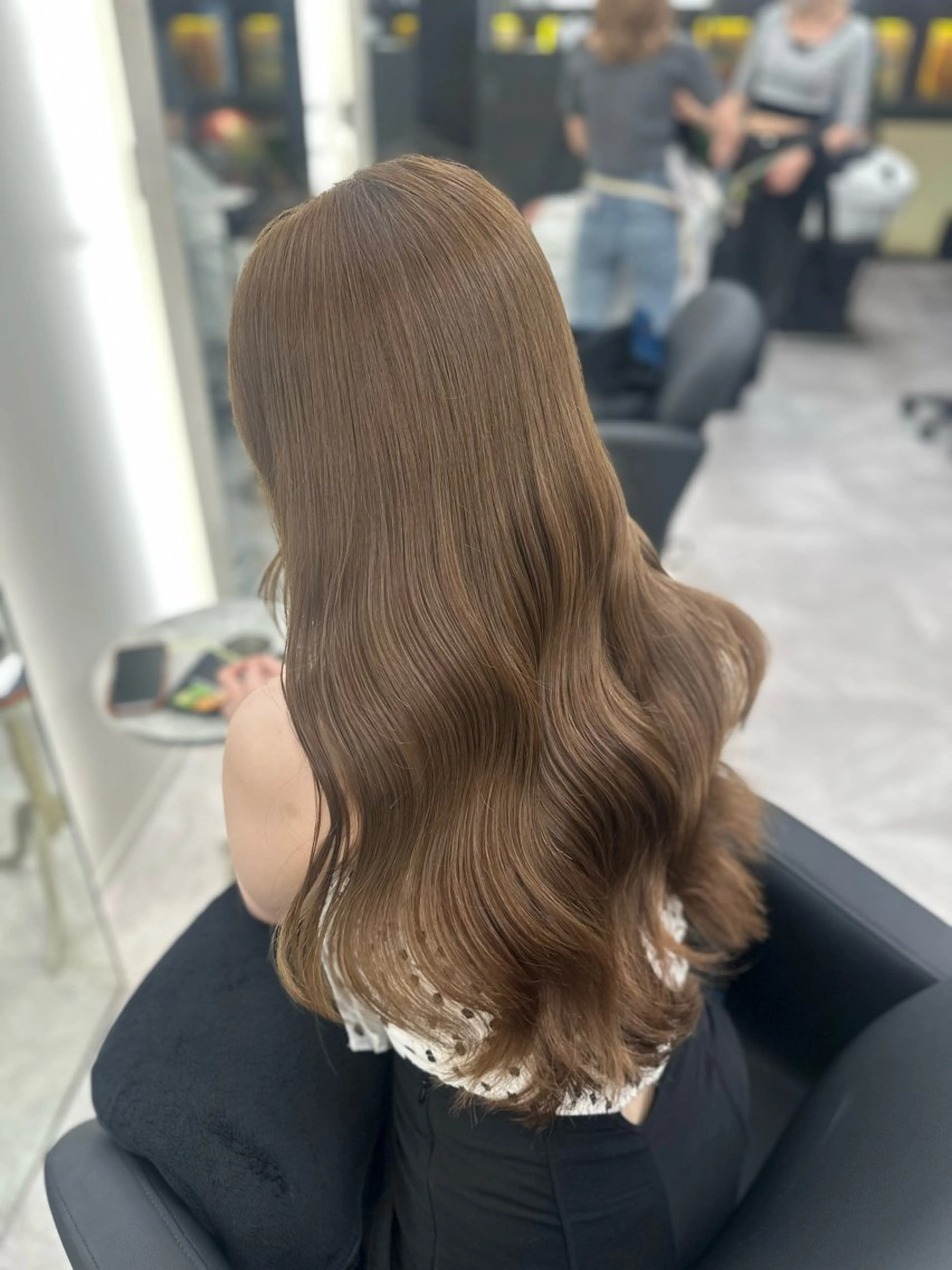 ロング カラー ベージュカラー ヘーゼル ヘアカラー トリートメント 縮毛矯正/艶カラー /髪質改善/なんばのヘアスタイル