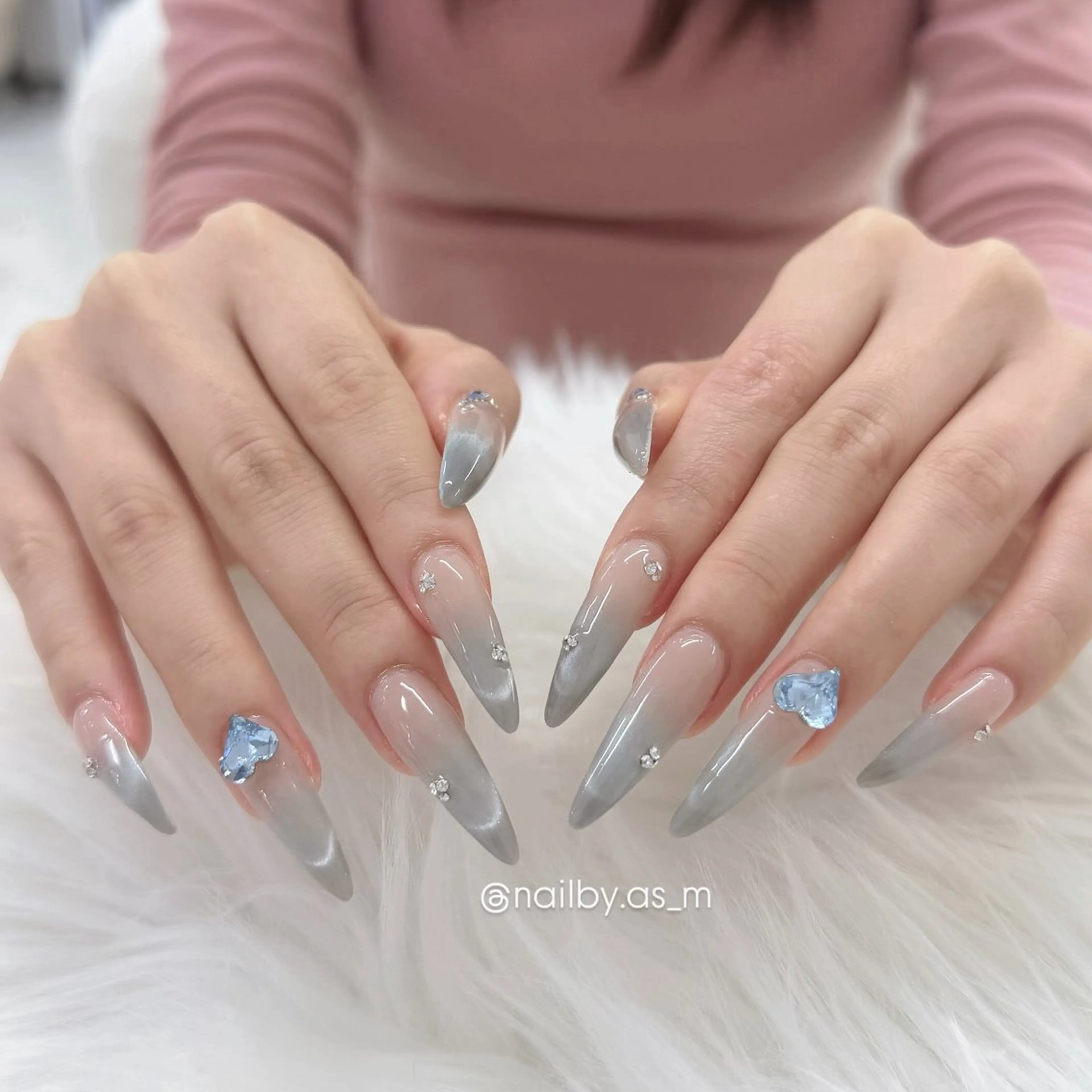 ネイル ハンドネイル MARU Nail Salon所属・落合 明日美のネイルデザイン