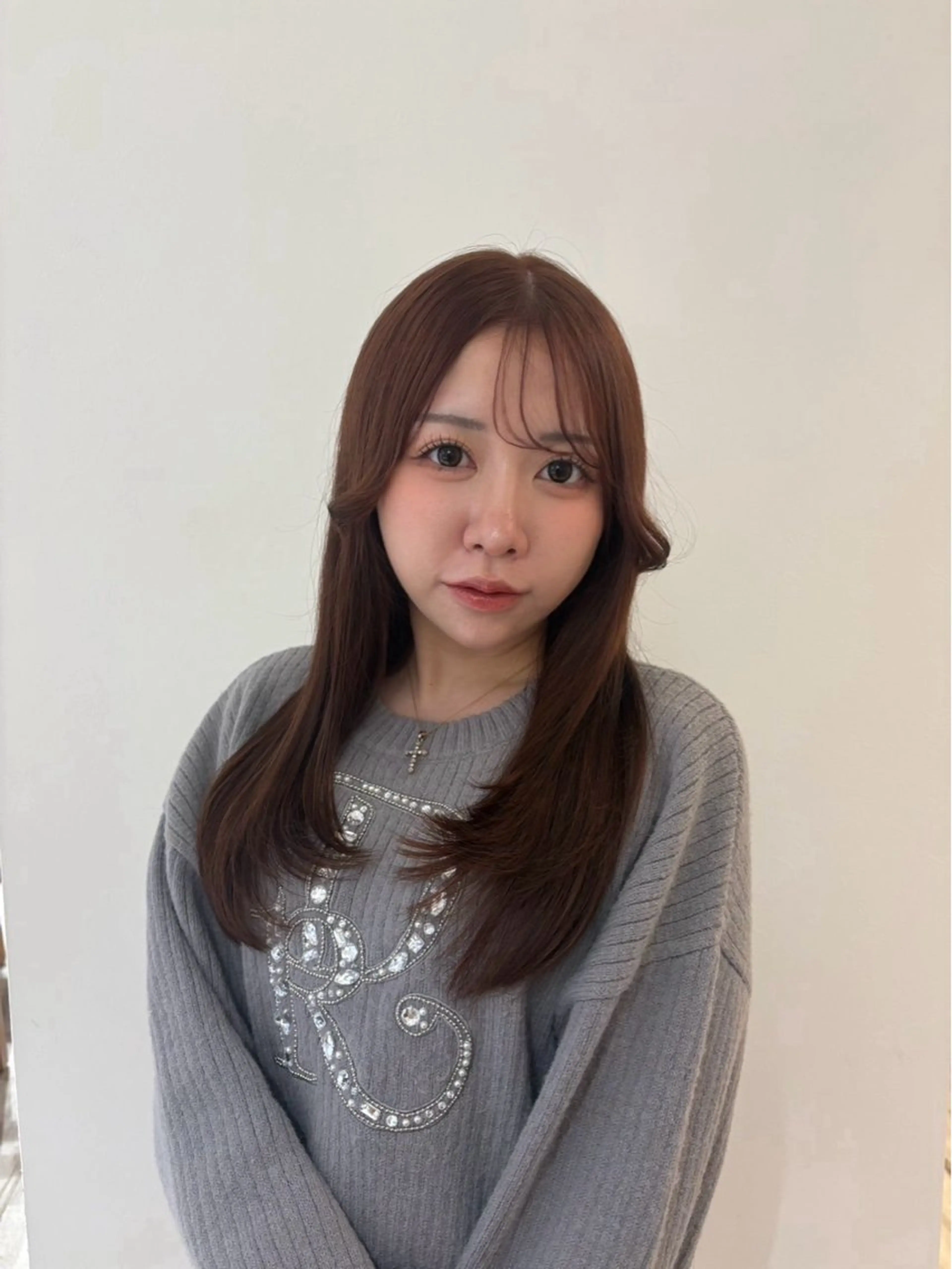 ロング カラー ブラウンカラー ヘアカラー トリートメント abilita MIYUのヘアスタイル