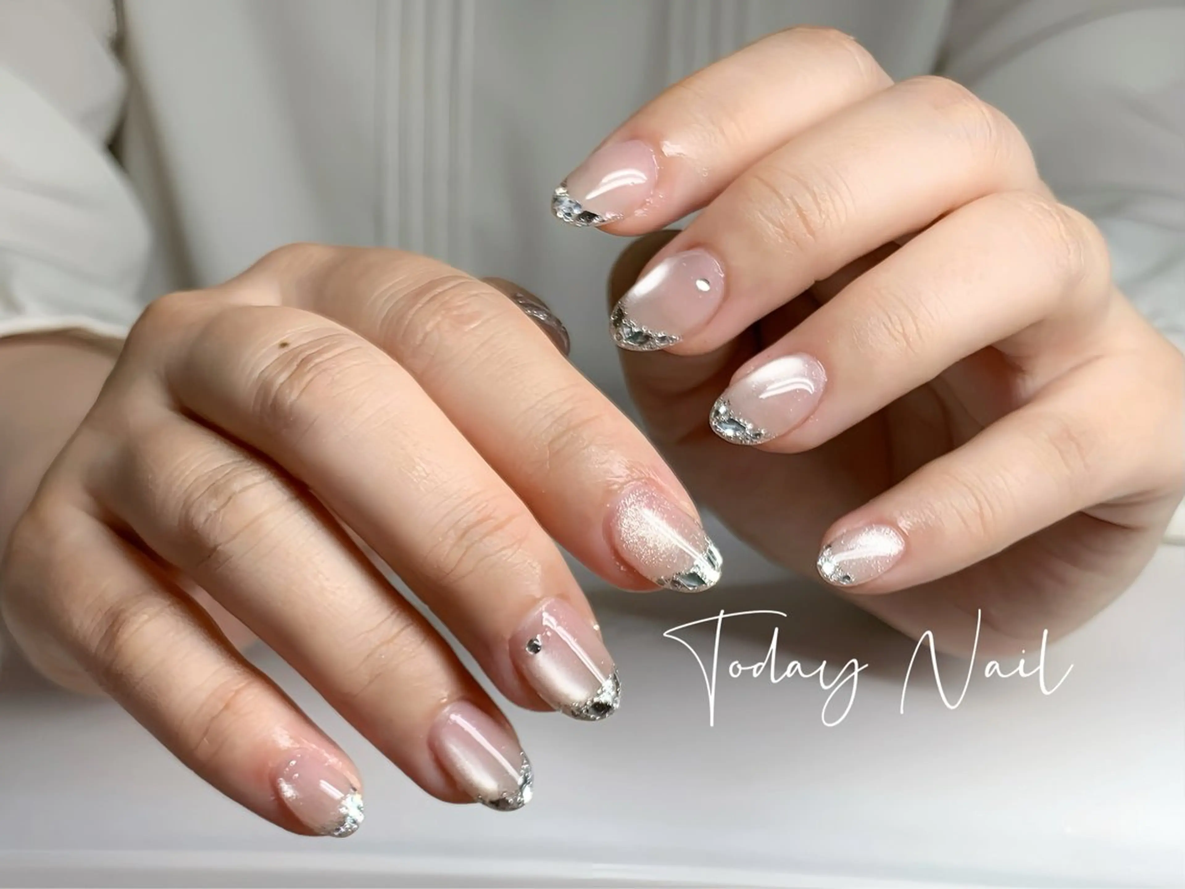 ネイル フレンチネイル ガラスフレンチ マグネットネイル ハンドネイル りゅう Todayのネイルデザイン