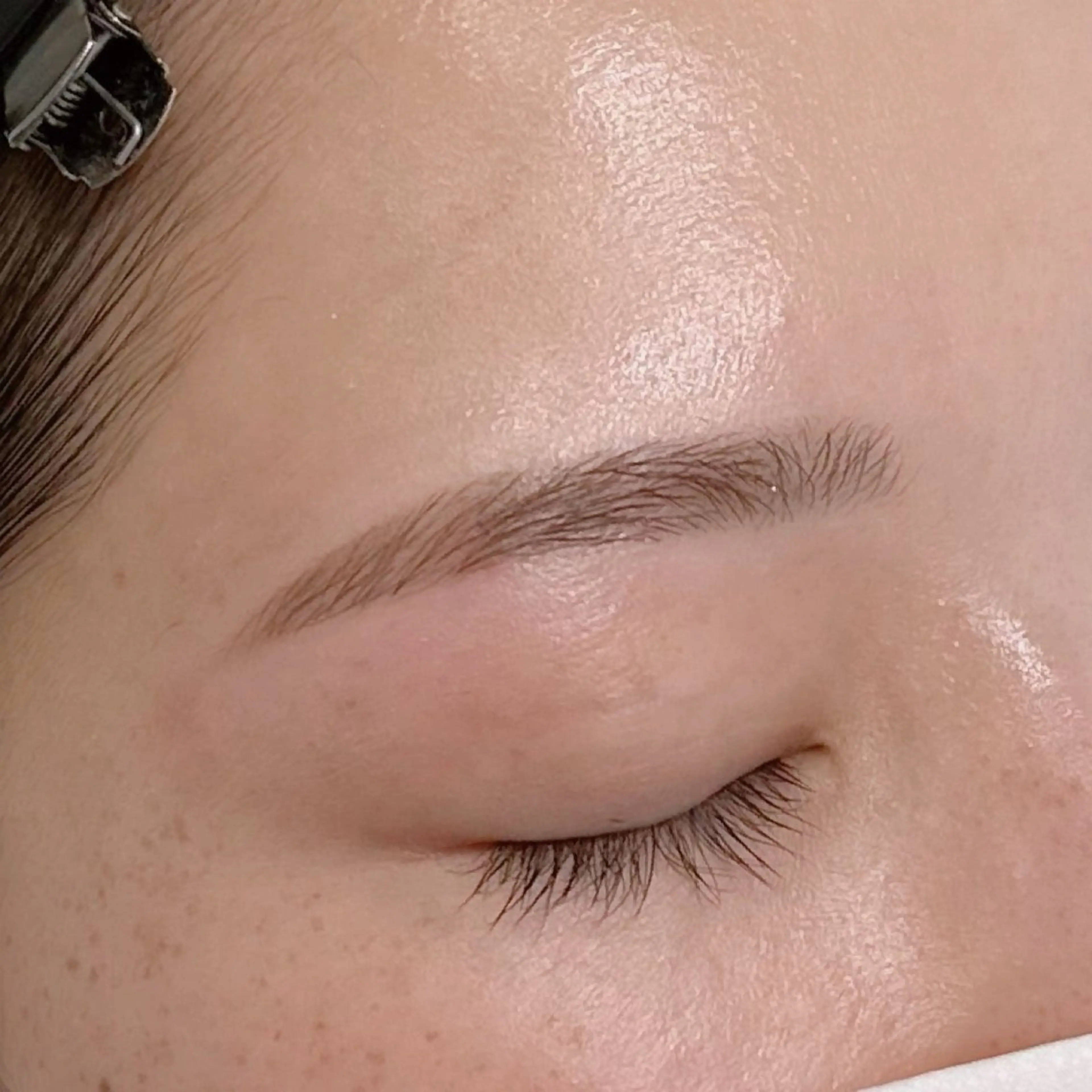 アイブロウ 寺本 莉有の眉毛・アイブロウイメージ