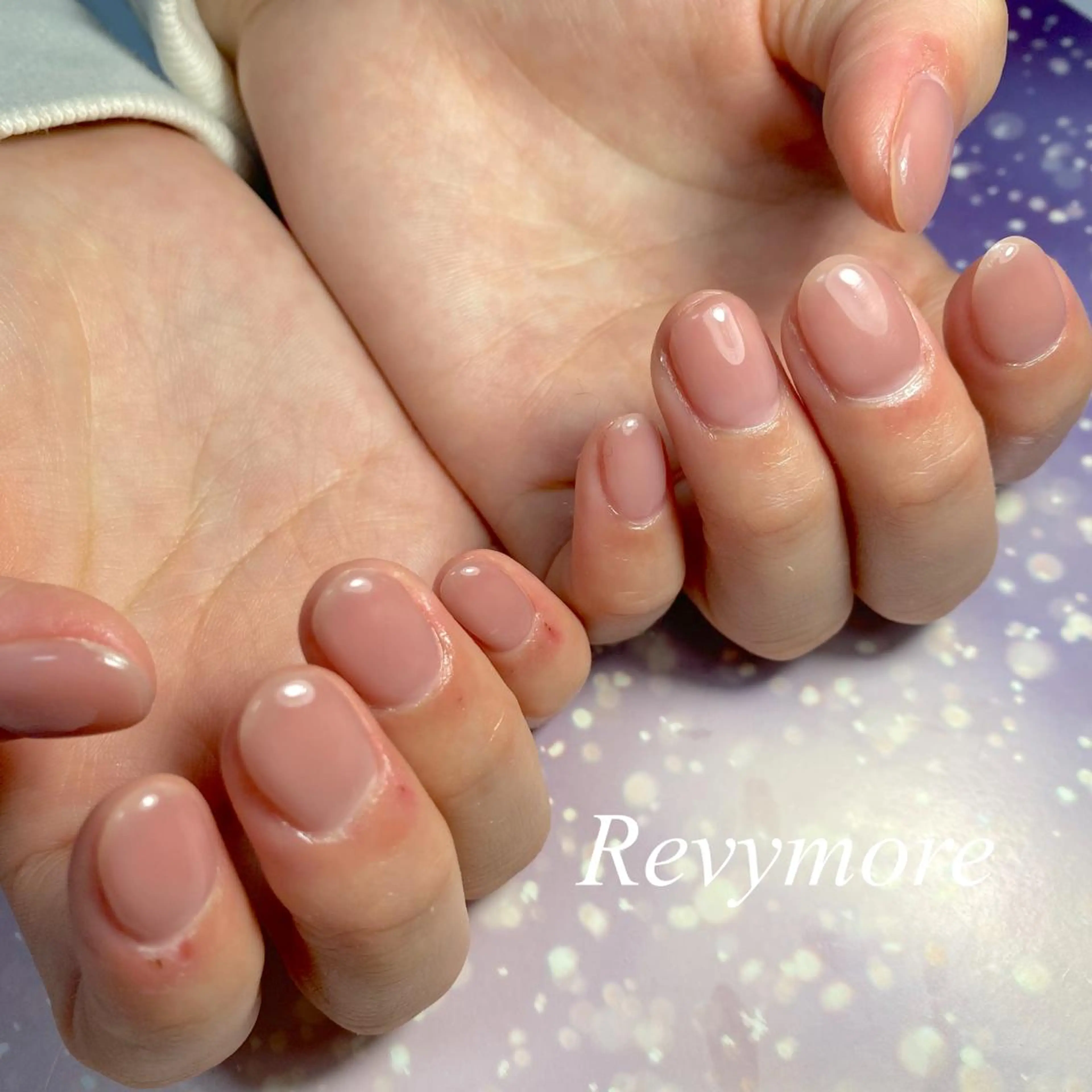 ショート カラー ネイル ピンクカラー ジェルネイル ニュアンスネイル オフィスネイル ワンカラーネイル nail salon Revymore所属・nail salon Revymoreのネイルデザイン