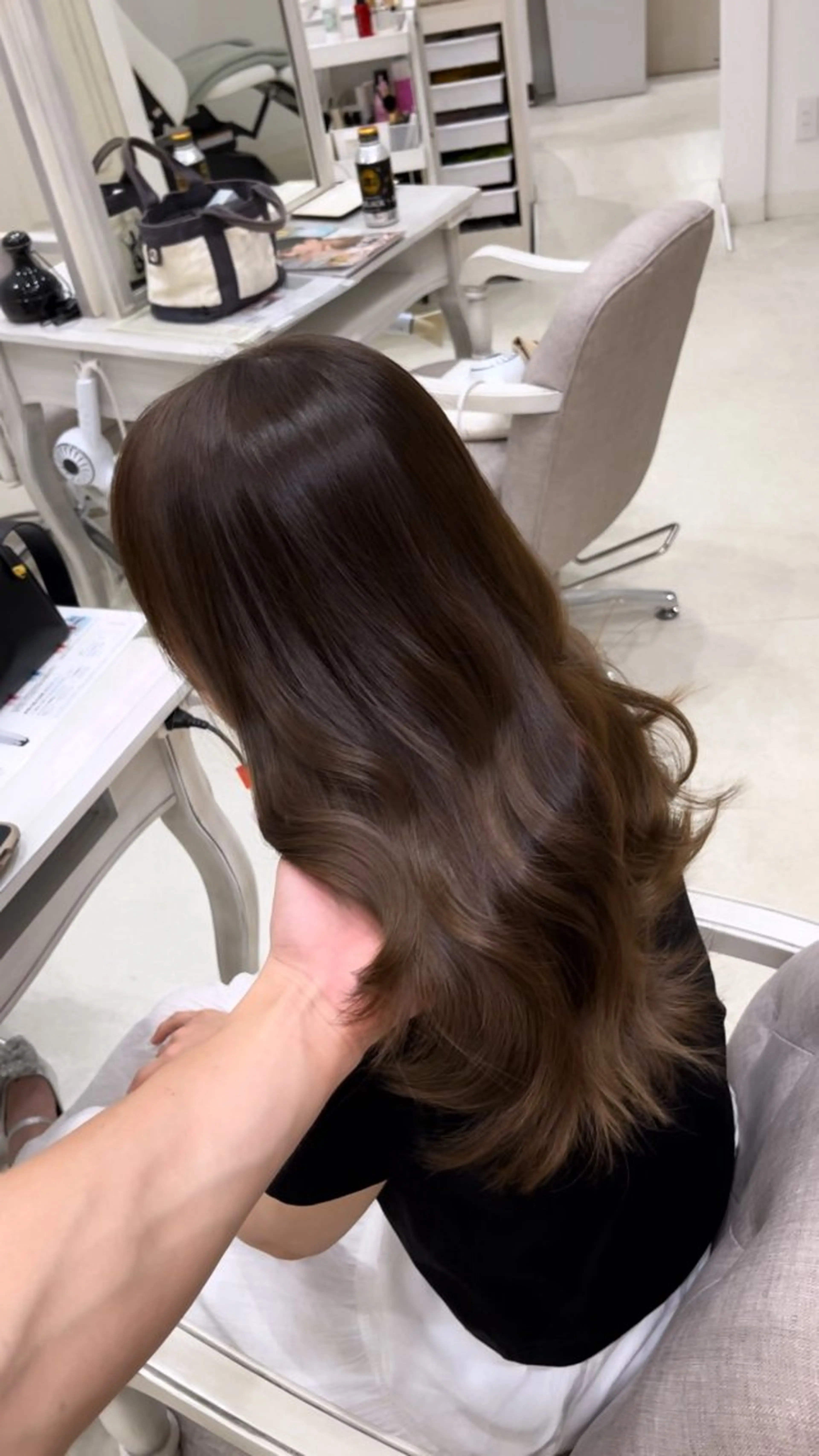 ロング カットモデル/ 透明感ヘア/成瀬裕介のヘアスタイル