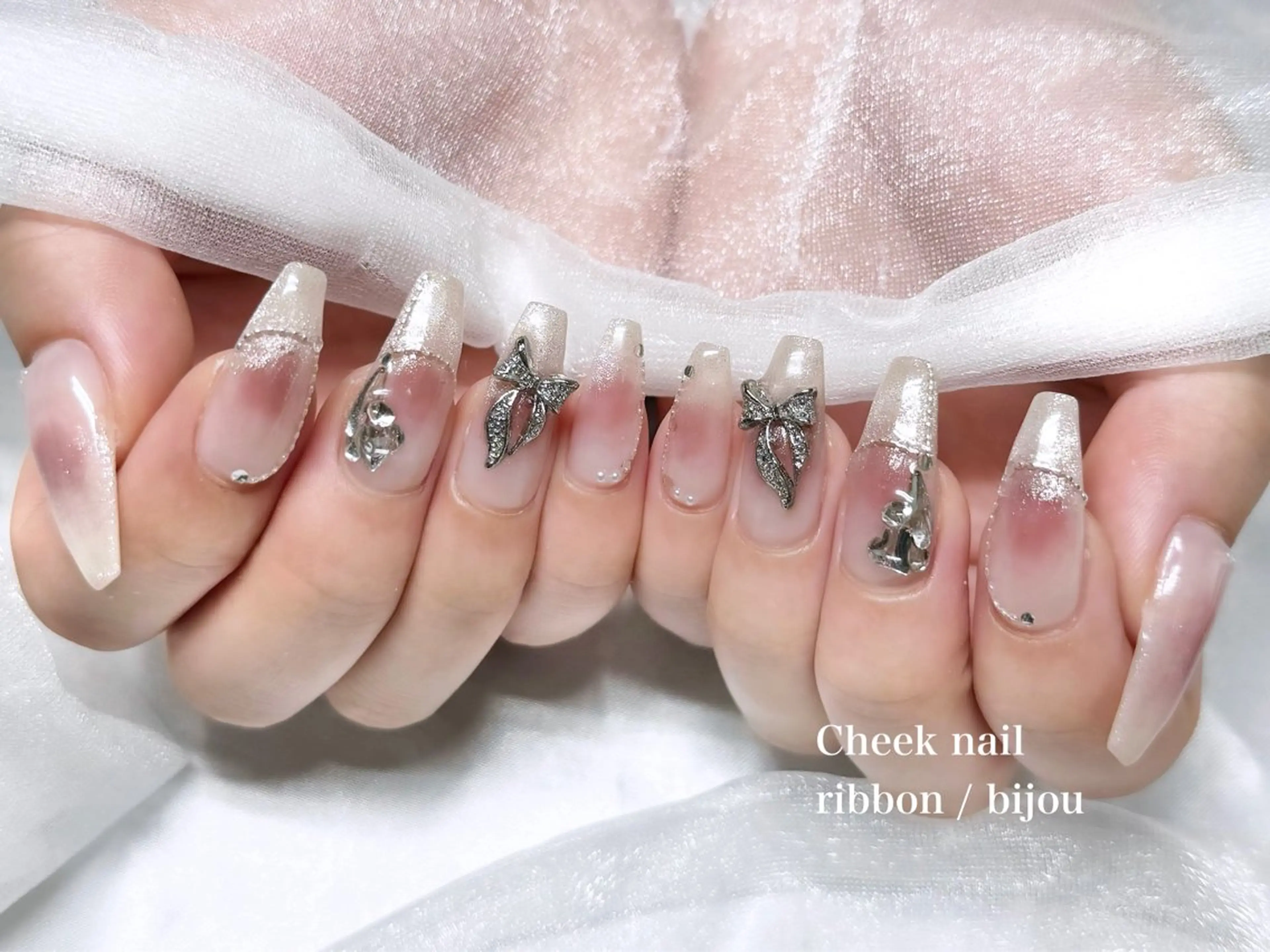 ネイル ハンドネイル Roi〈ロワ〉 Yume🎀のネイルデザイン