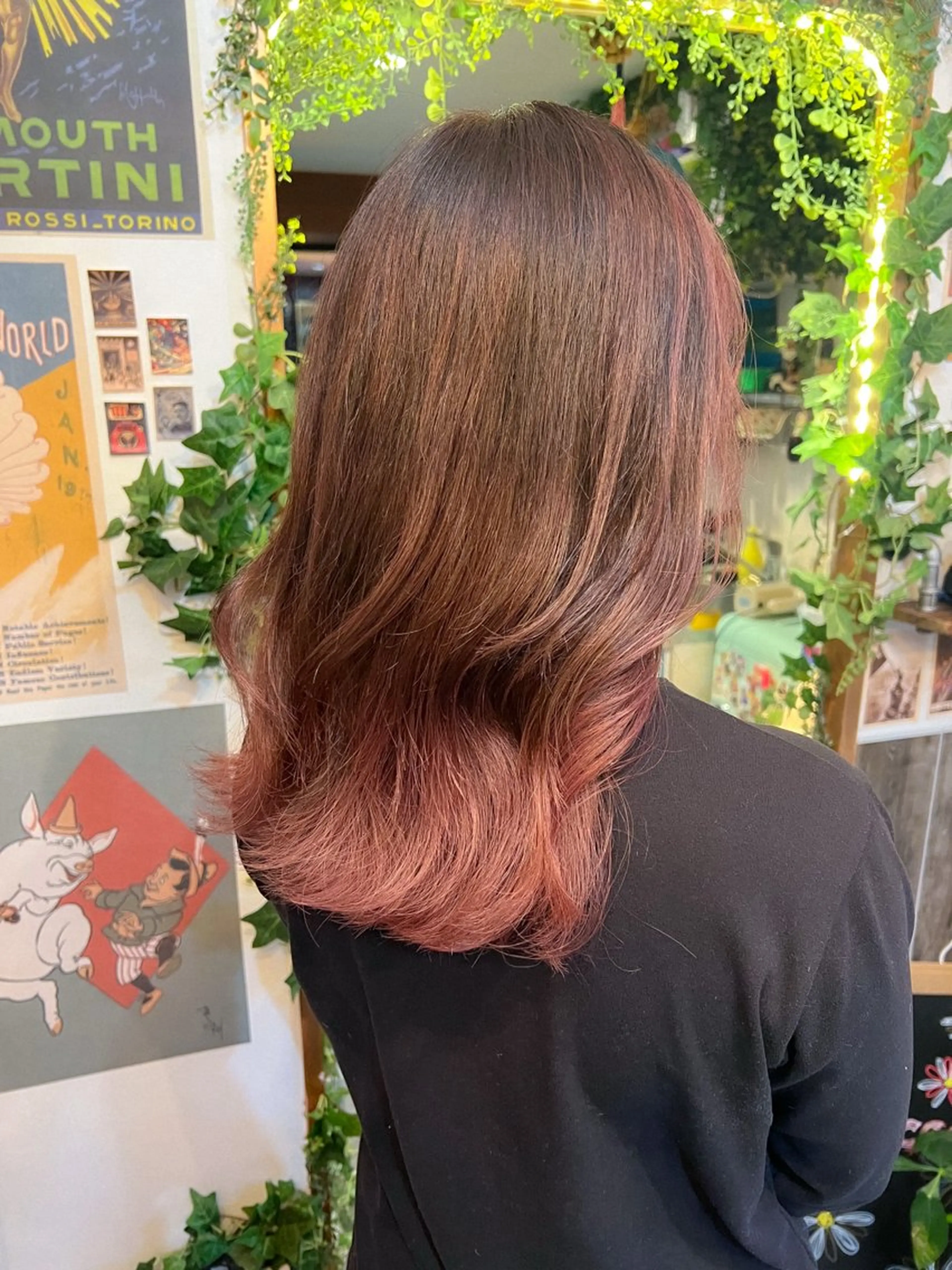 セミロング カラー ブリーチ ピンクカラー ヘアカラー カラーパティシエ facce🌼ikoのヘアスタイル