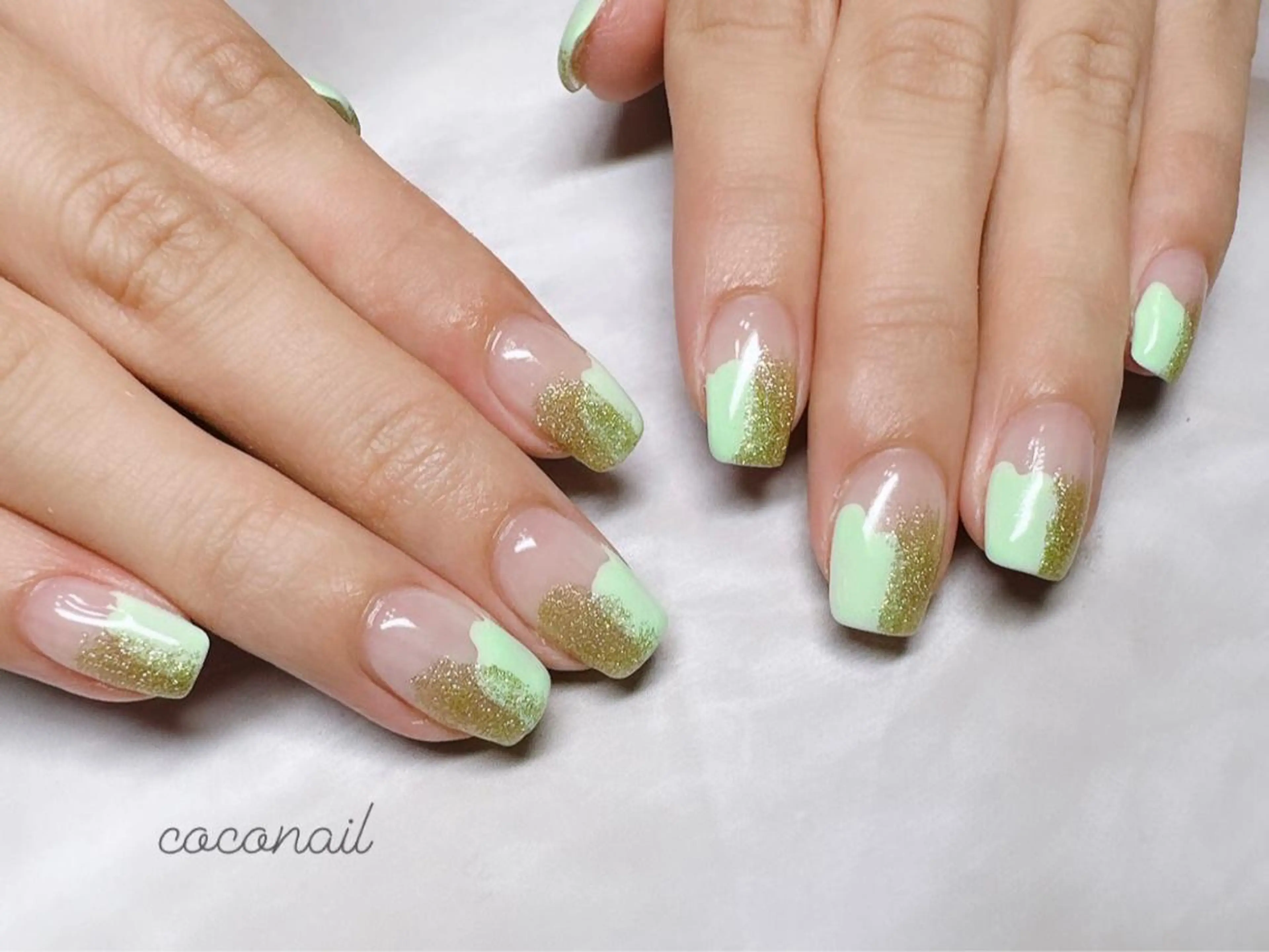 ネイル coconailミユ 🎀のネイルデザイン