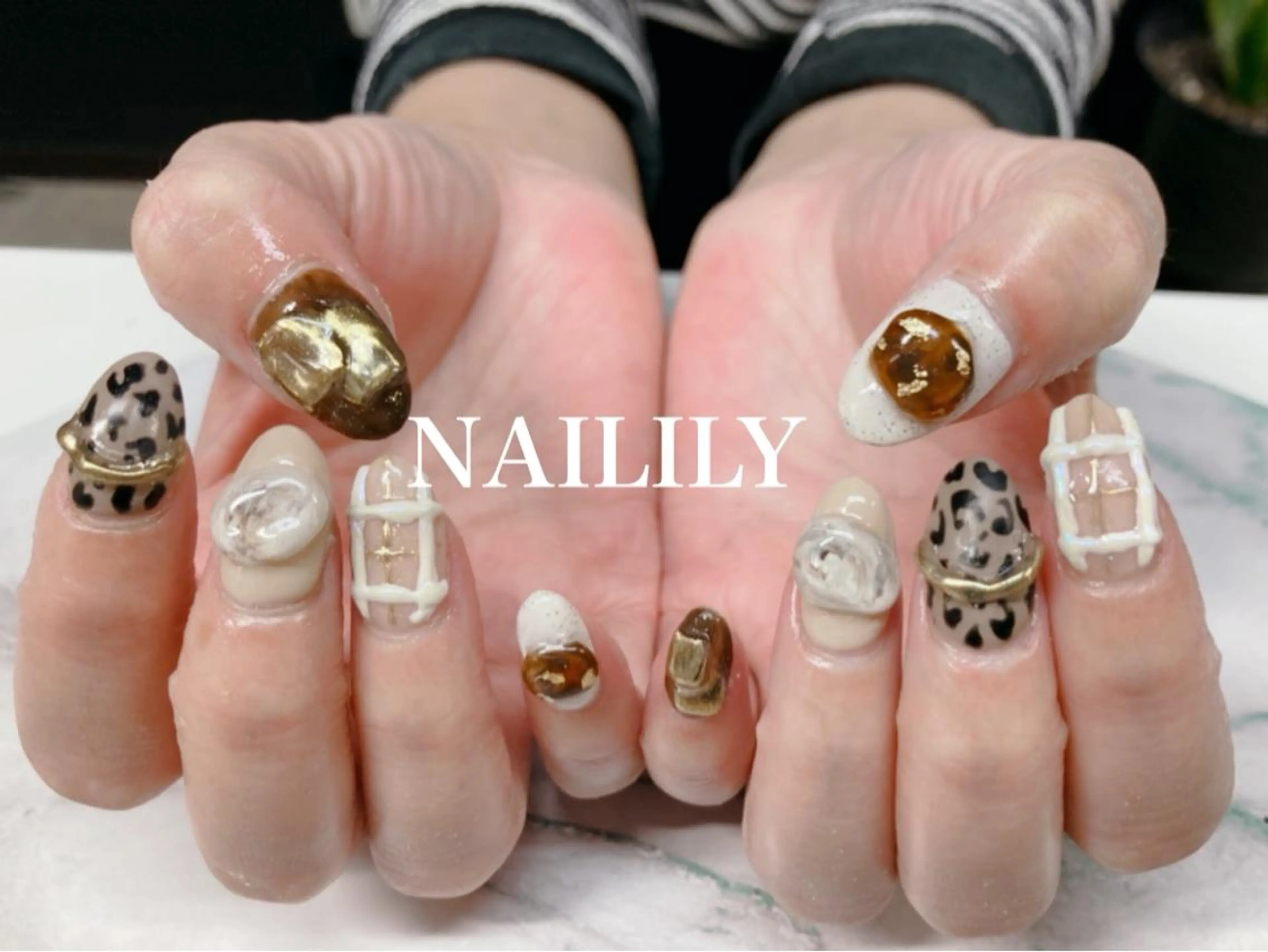 ネイル 持ち込み ニュアンスネイル ネイルサロン NAILILYのネイルデザイン