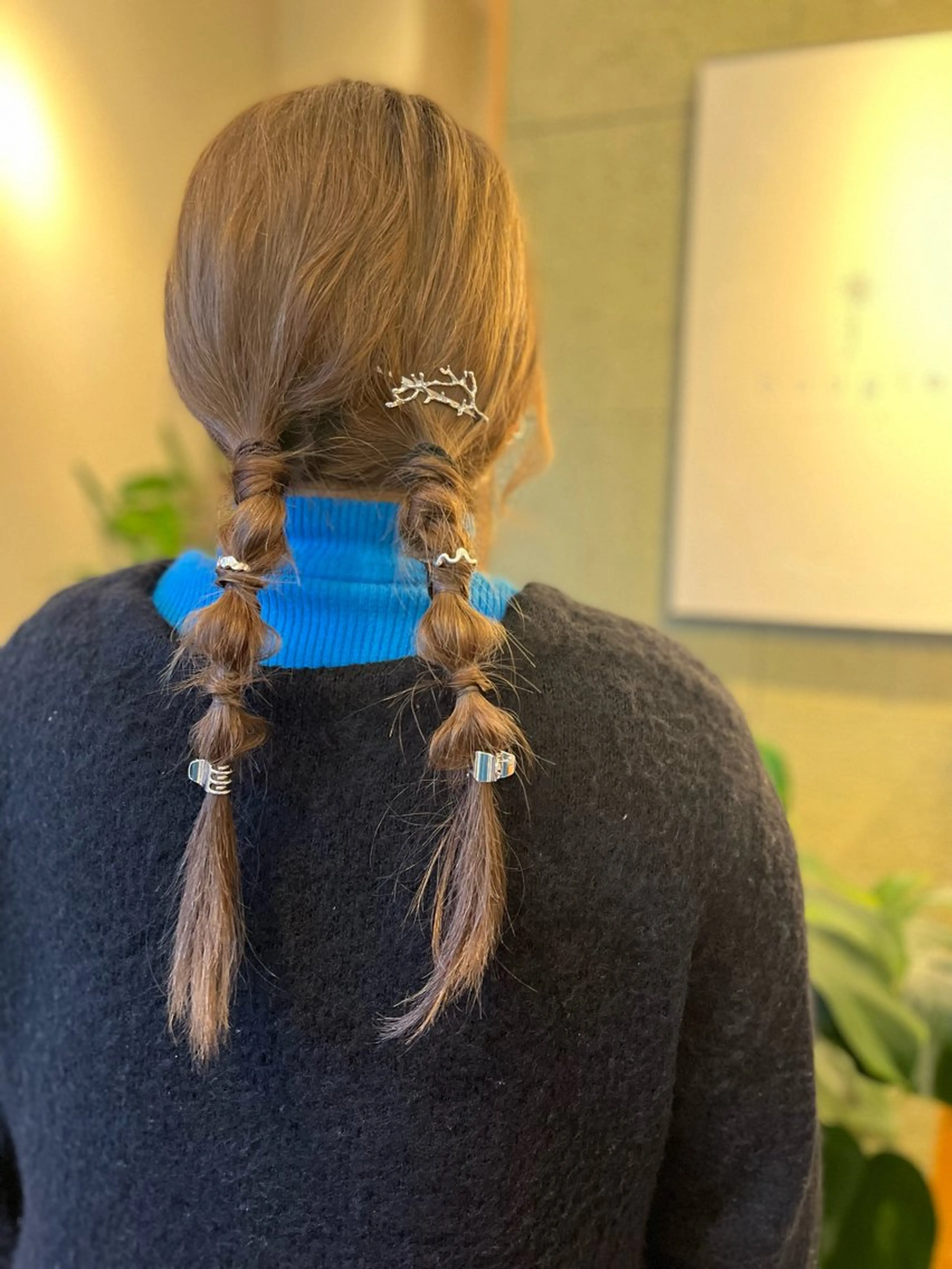 ヘアアレンジ ハラちゃんカット✂︎ 透明感🩵ケアカラーのヘアスタイル