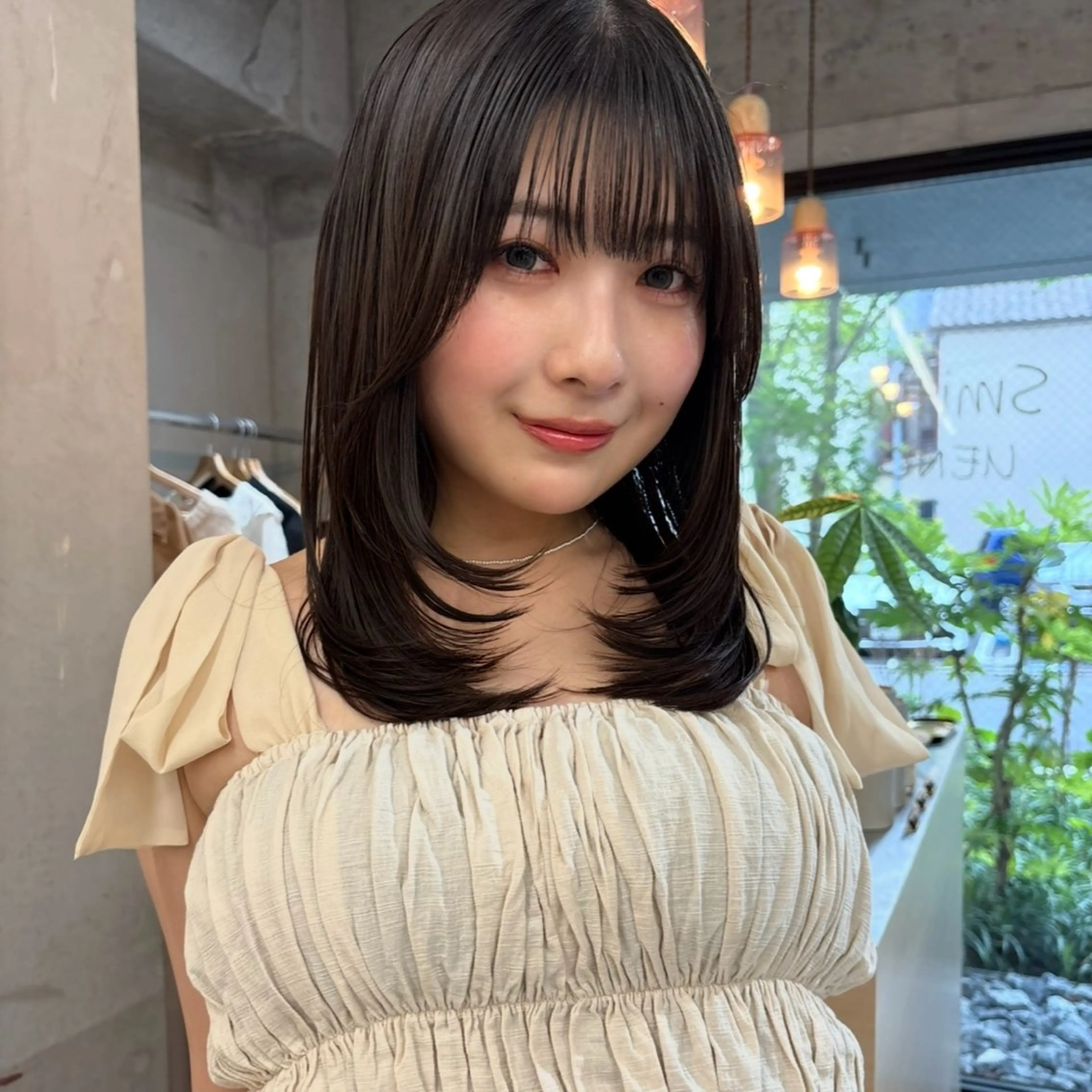 セミロング 顔まわりレイヤー レイヤーカット カット ヘアカラー 韓国レイヤー/暖色 カラー/KOTONEのヘアスタイル