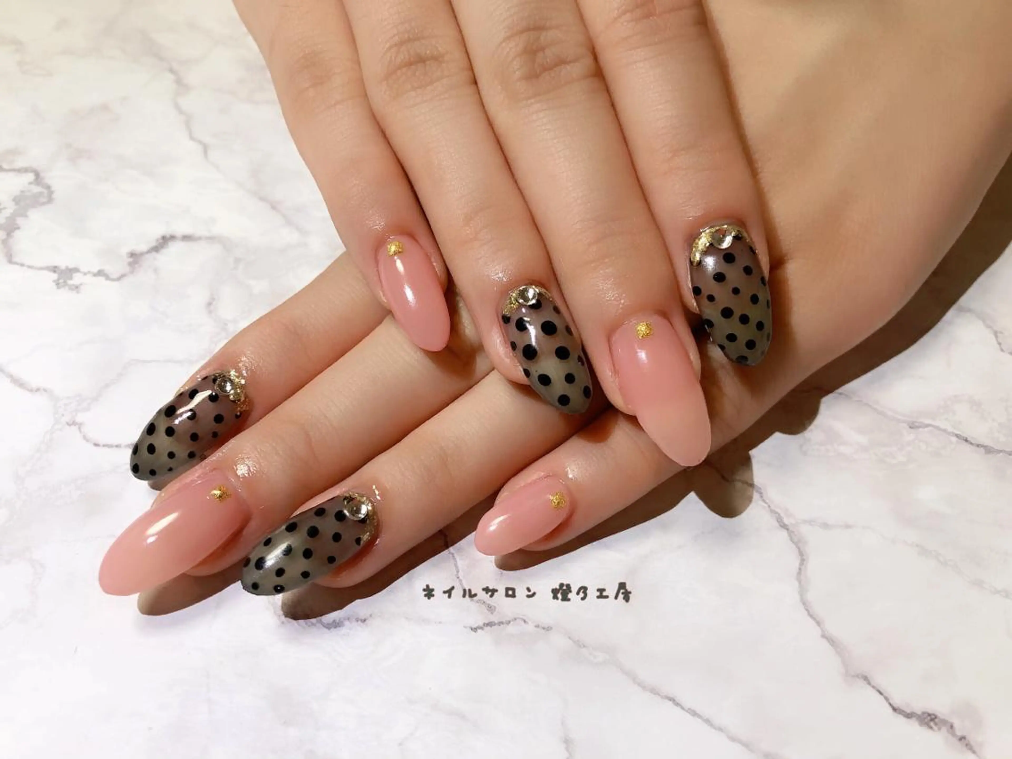 ネイル 伊藤 美里のネイルデザイン