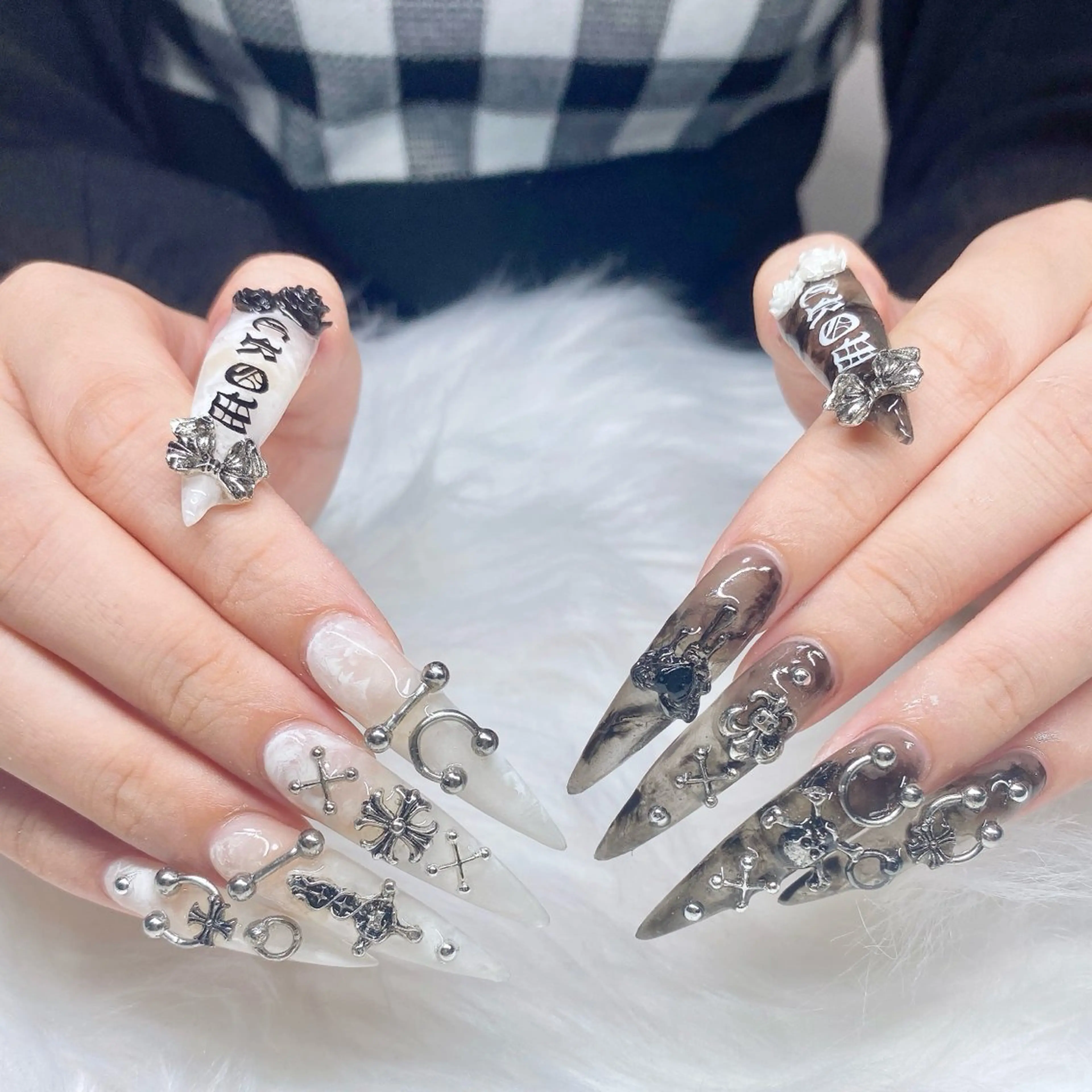 ネイル ハンドネイル Vesper所属・ayaka ギャルネイル🎀のネイルデザイン