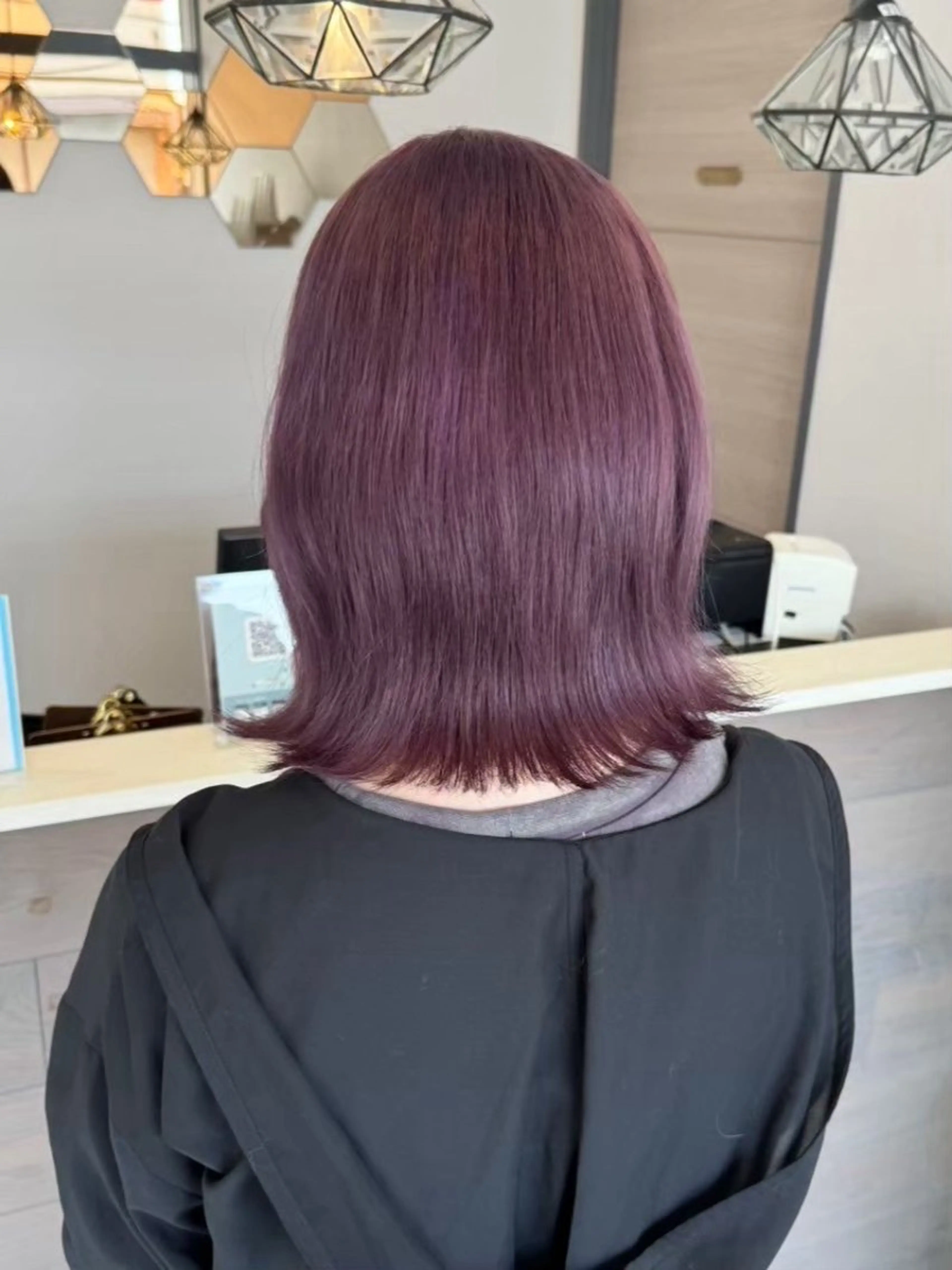 ミディアム パープルカラー ヘアカラー トリートメント 榊原 朋香のヘアスタイル