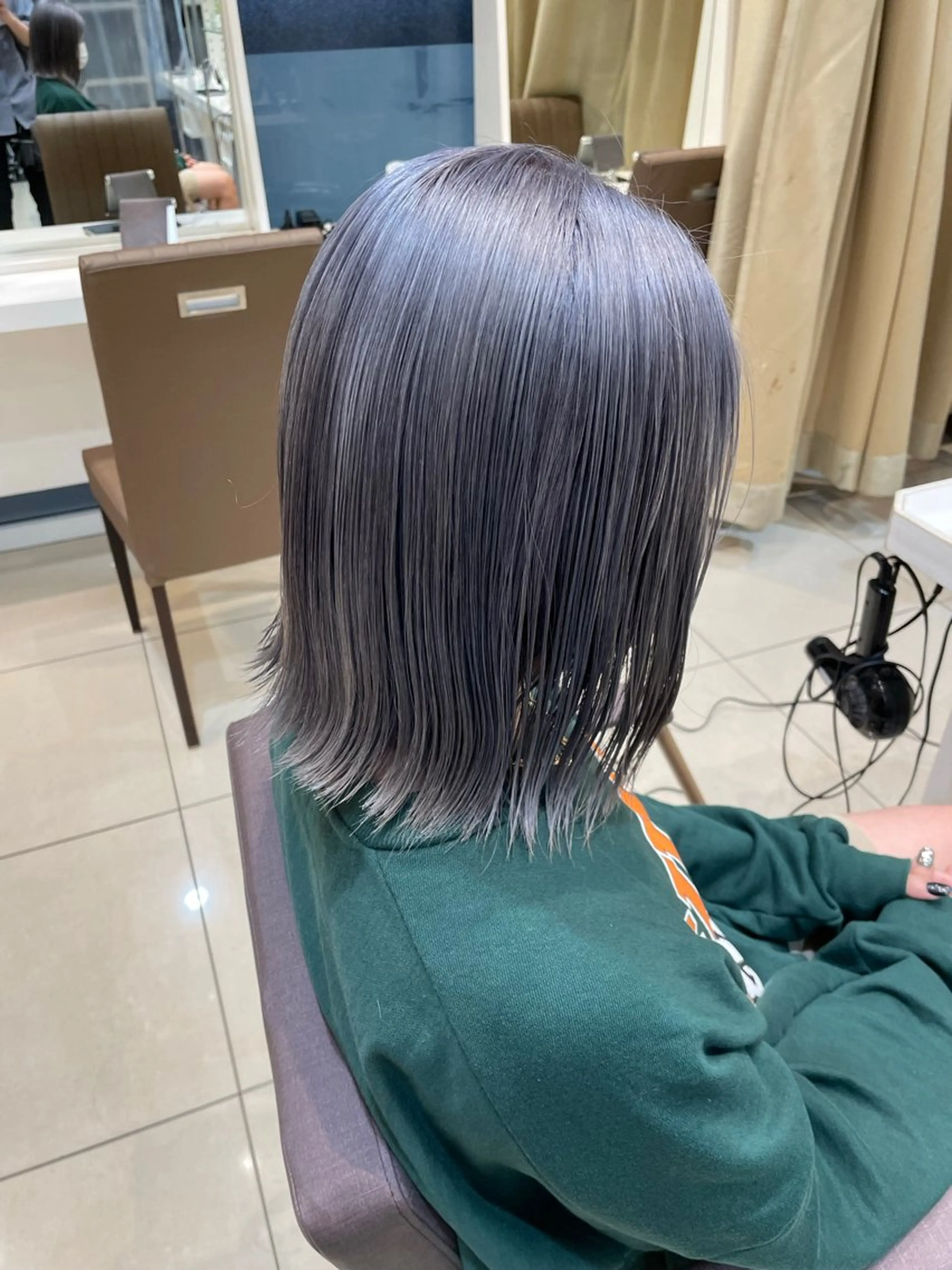 セミロング カラー ブルーカラー シルバー カット ヘアカラー トリートメント 《ブリーチ/赤み消し /髪質改善》若松良樹のヘアスタイル