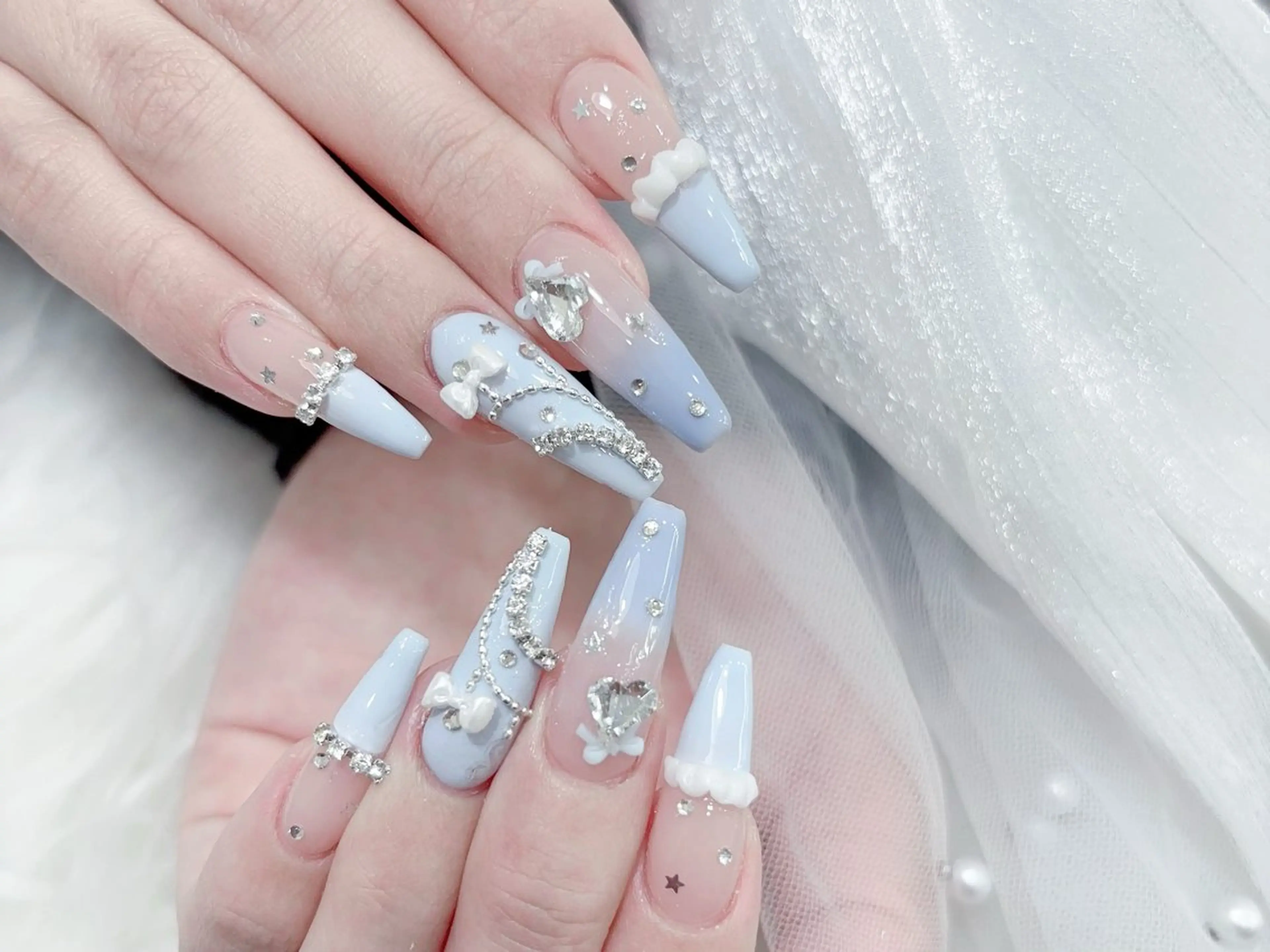 ネイル 成人式 マグネットネイル 大理石ネイル(マーブル) リボン 夏ネイル ハンドネイル MoMoA Nail ネイル長さ出し専門店のネイルデザイン