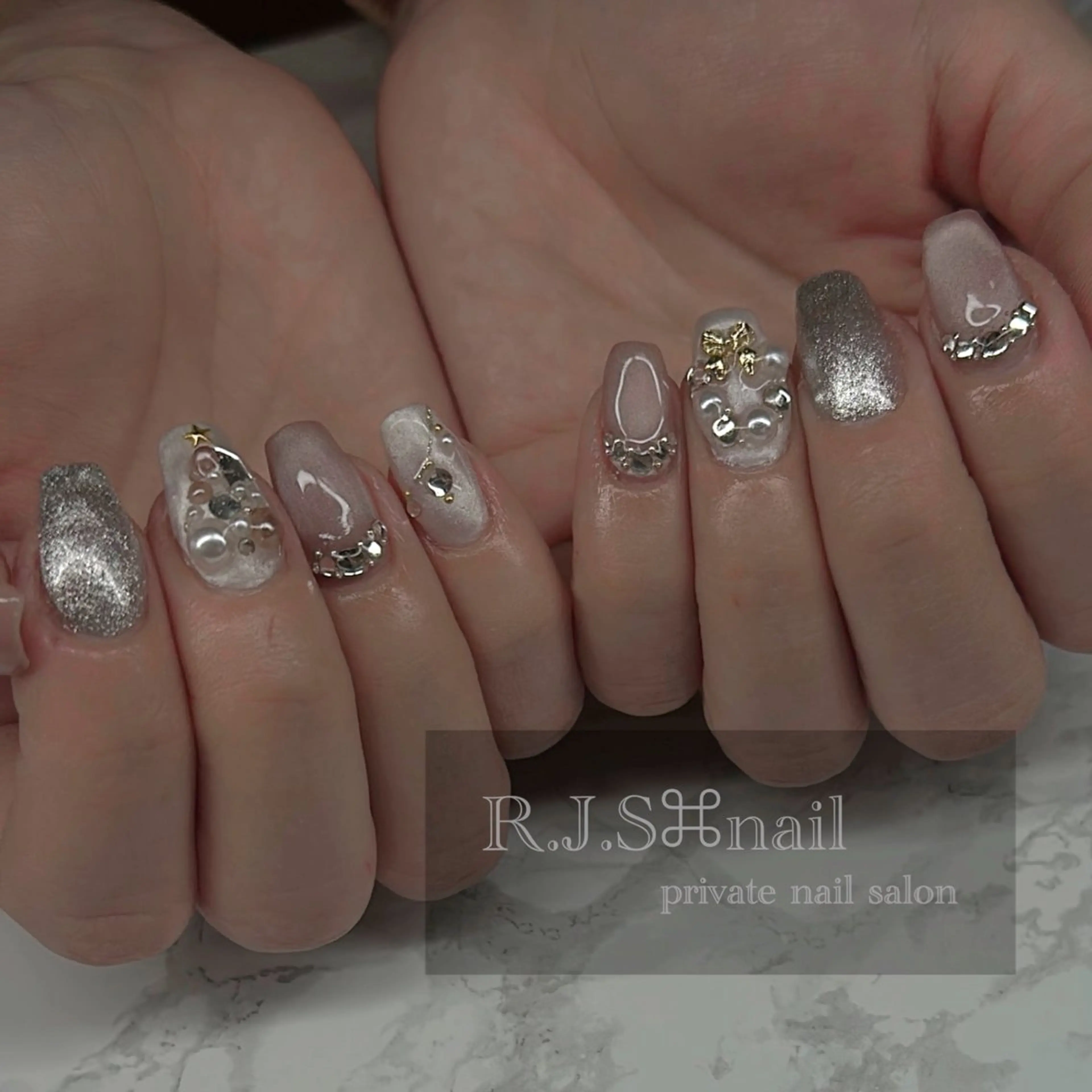 ネイル 冬ネイル クリスマス ハンドネイル R.J.S⌘nail所属・R.J.S⌘ nailのネイルデザイン