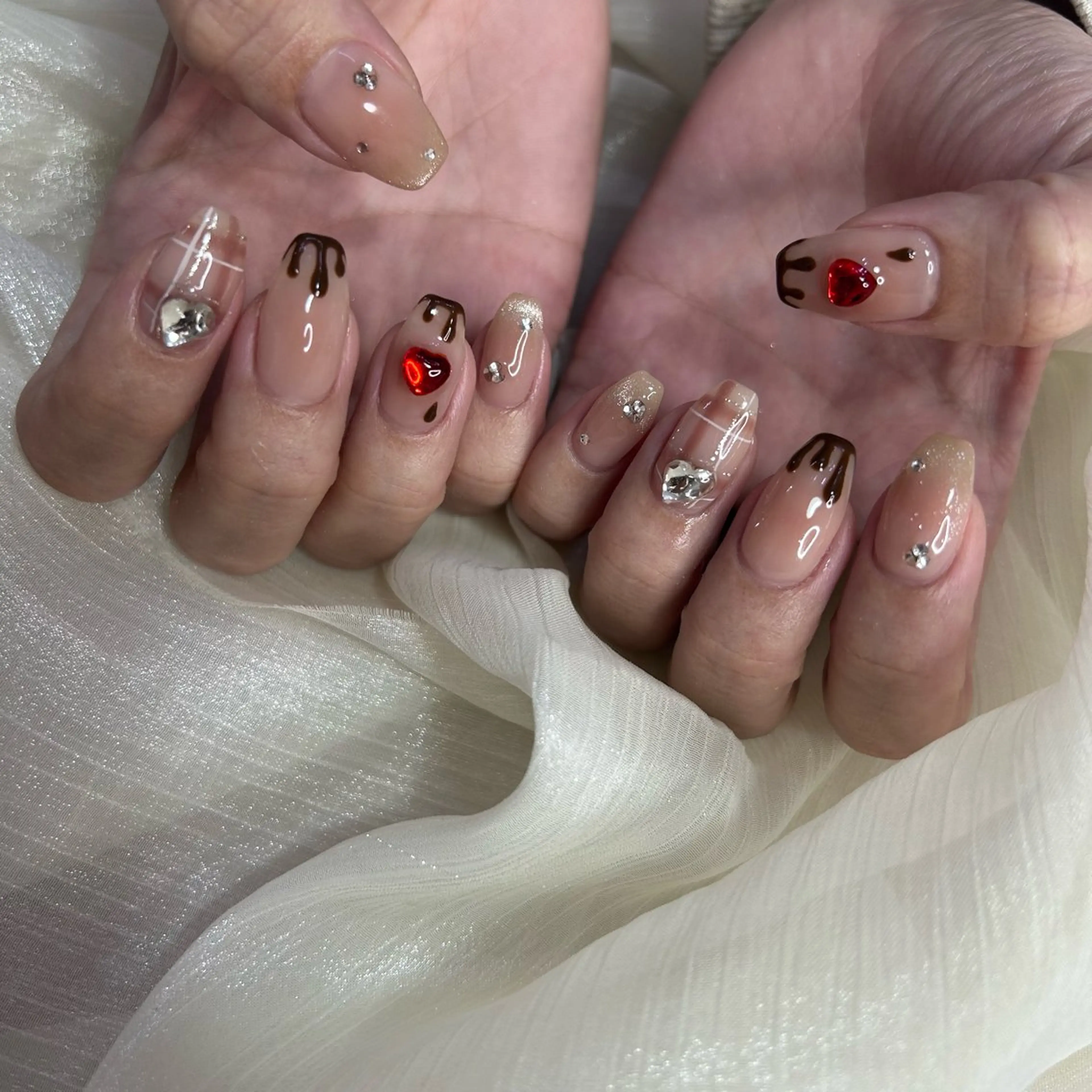 ネイル ハンドネイル 西岡 杏のネイルデザイン