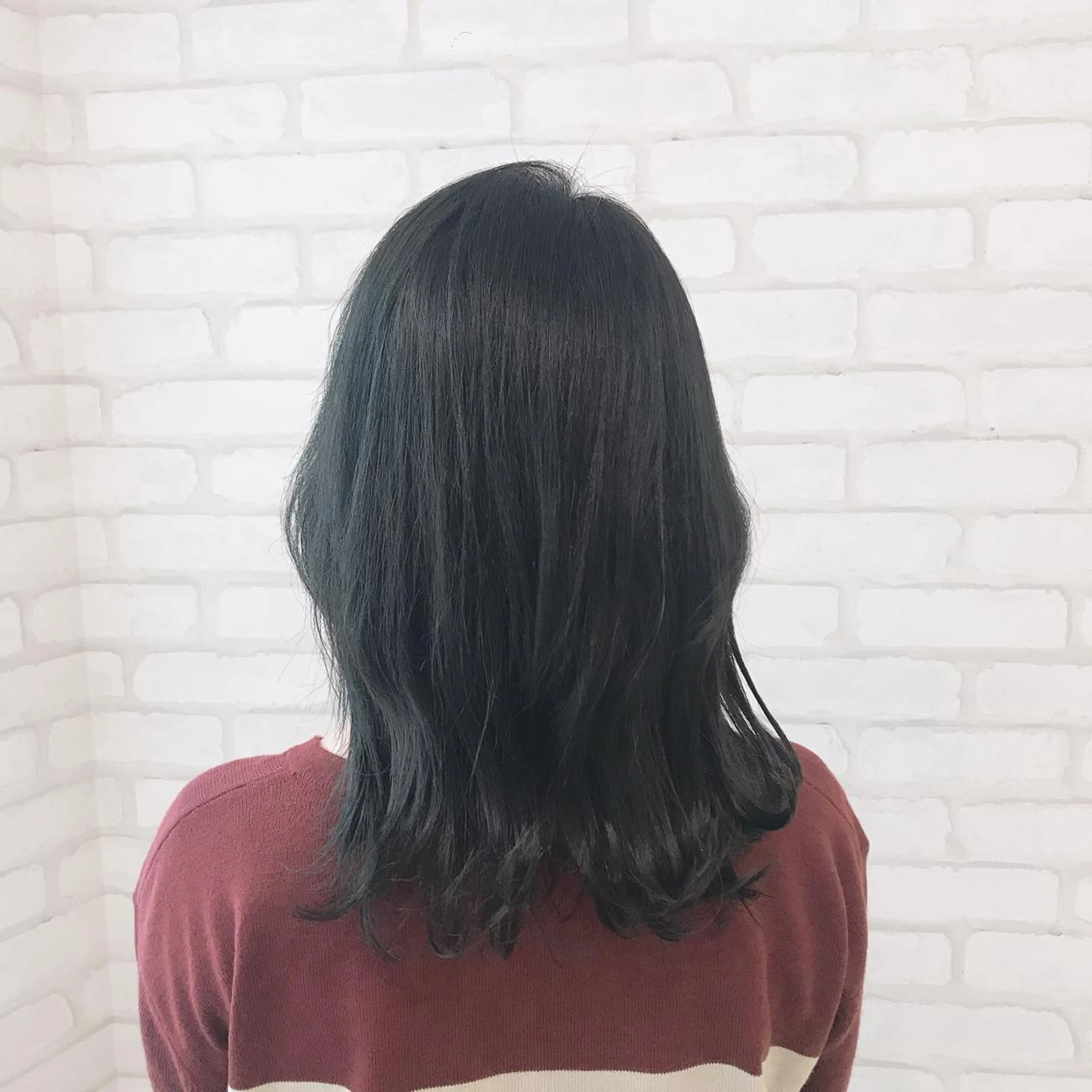 ミディアム カラー abilita AZUSAのヘアスタイル