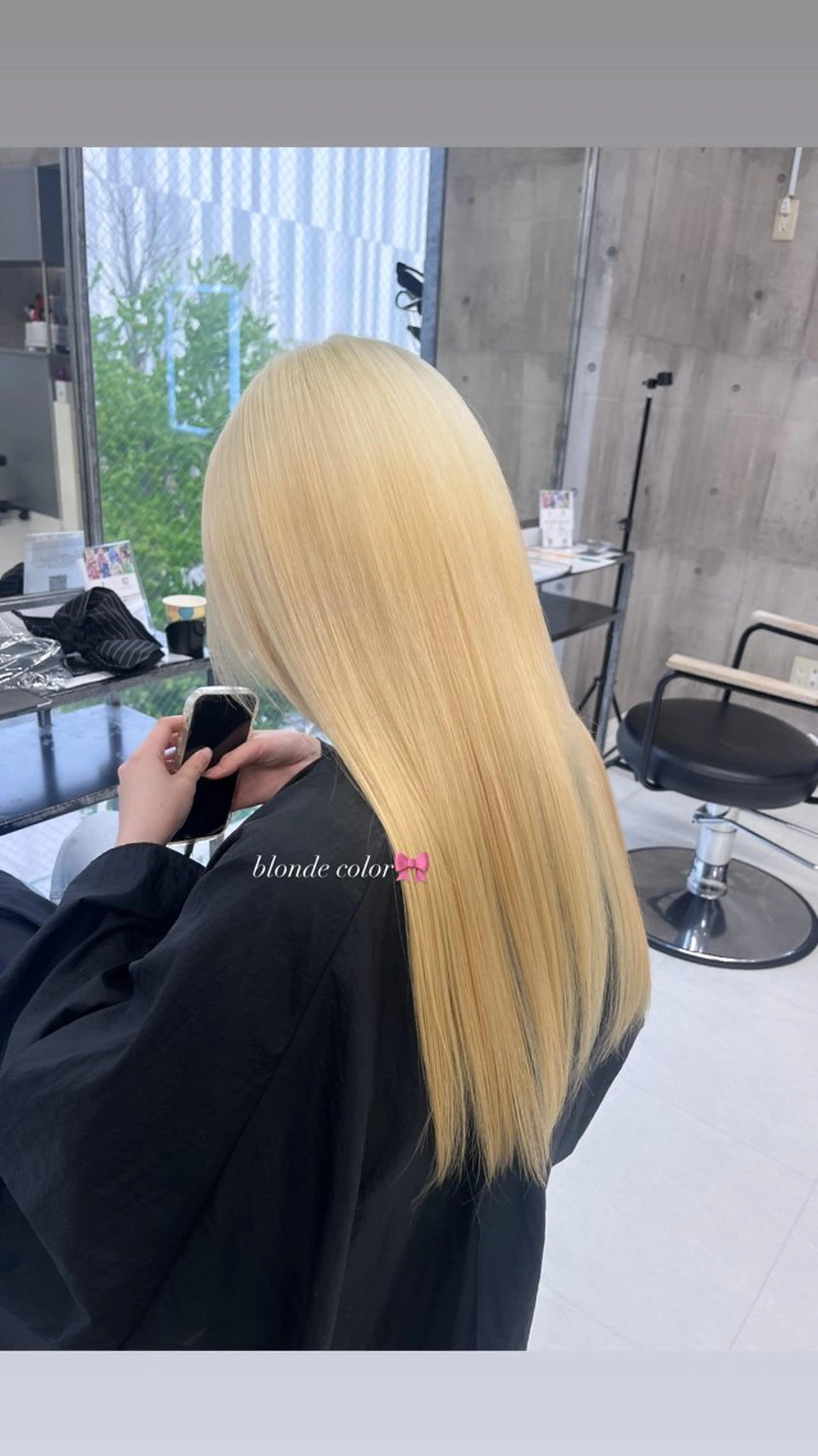 ロング カラー 🎨𖥔ׁTOMO♡ ゆるふわハイトーンのヘアスタイル