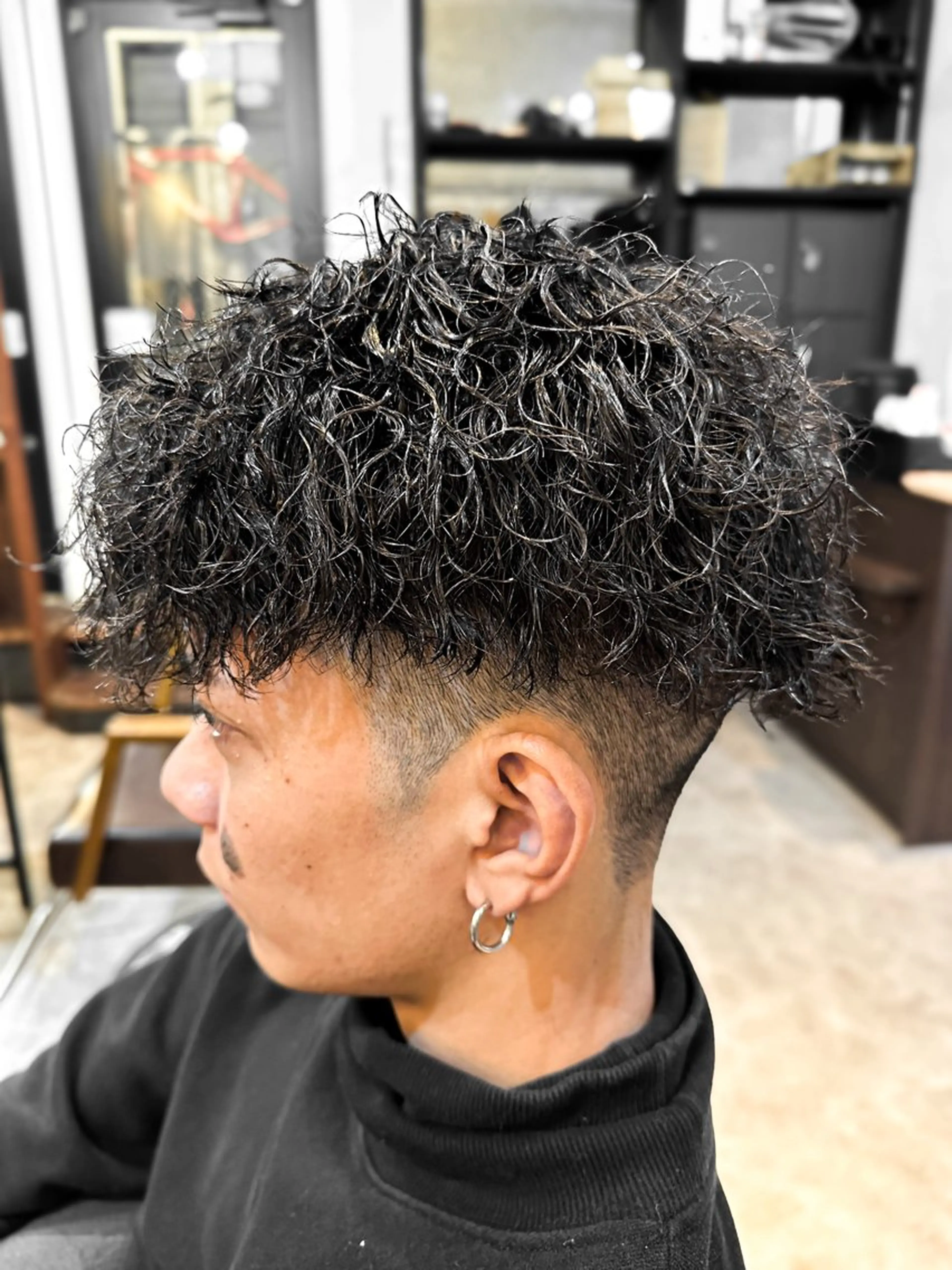 パーマ メンズ センターパート マッシュ メンズパーマ ツイストスパイラルパーマ スパイラルパーマ カット パーマ say.所属・ブリーチカラー🔥 パーマ【佐々木凌平】のヘアスタイル